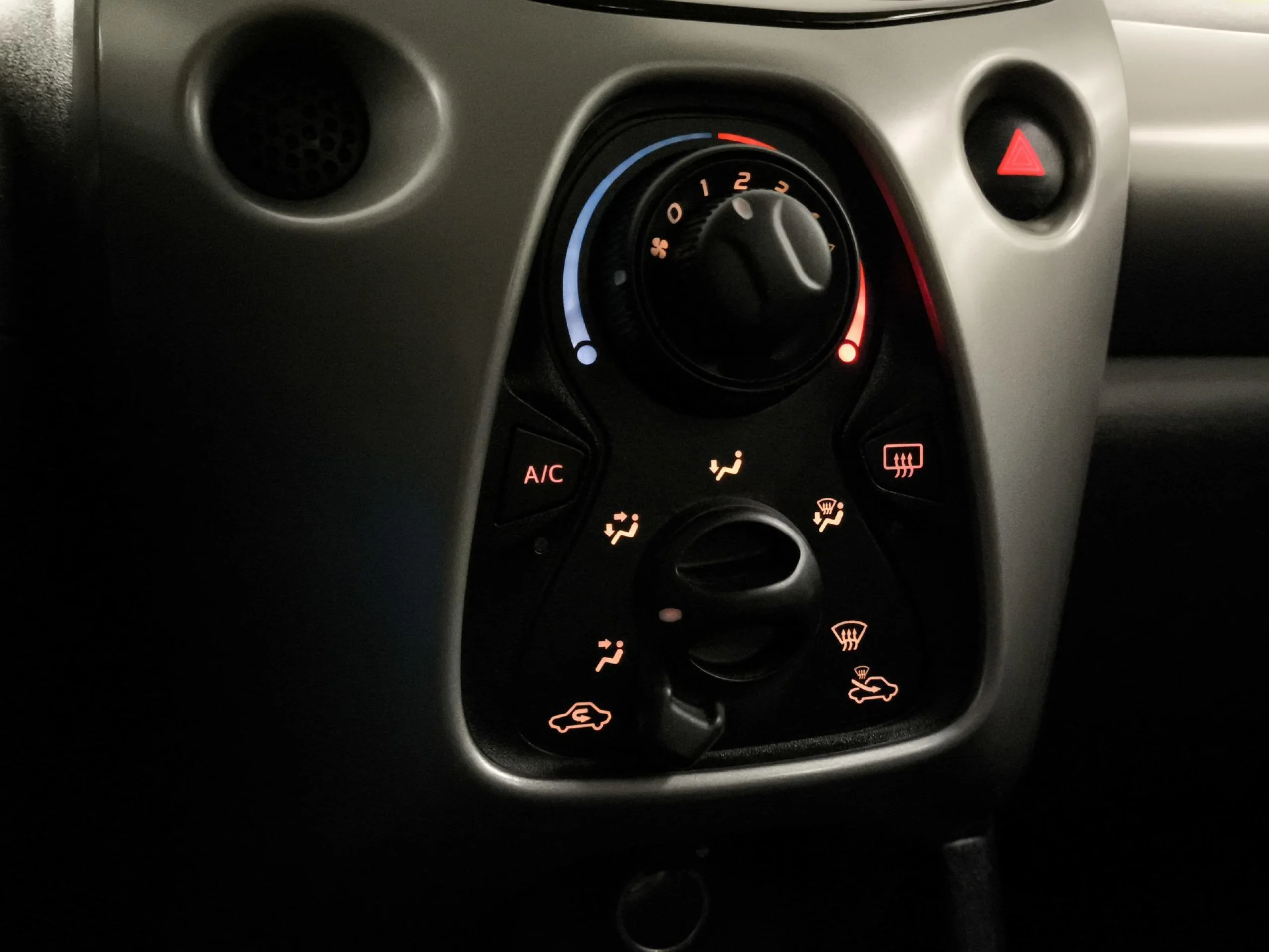 Peugeot 108 1.2 PureTech 60 kW (82 CV) - Foto 20