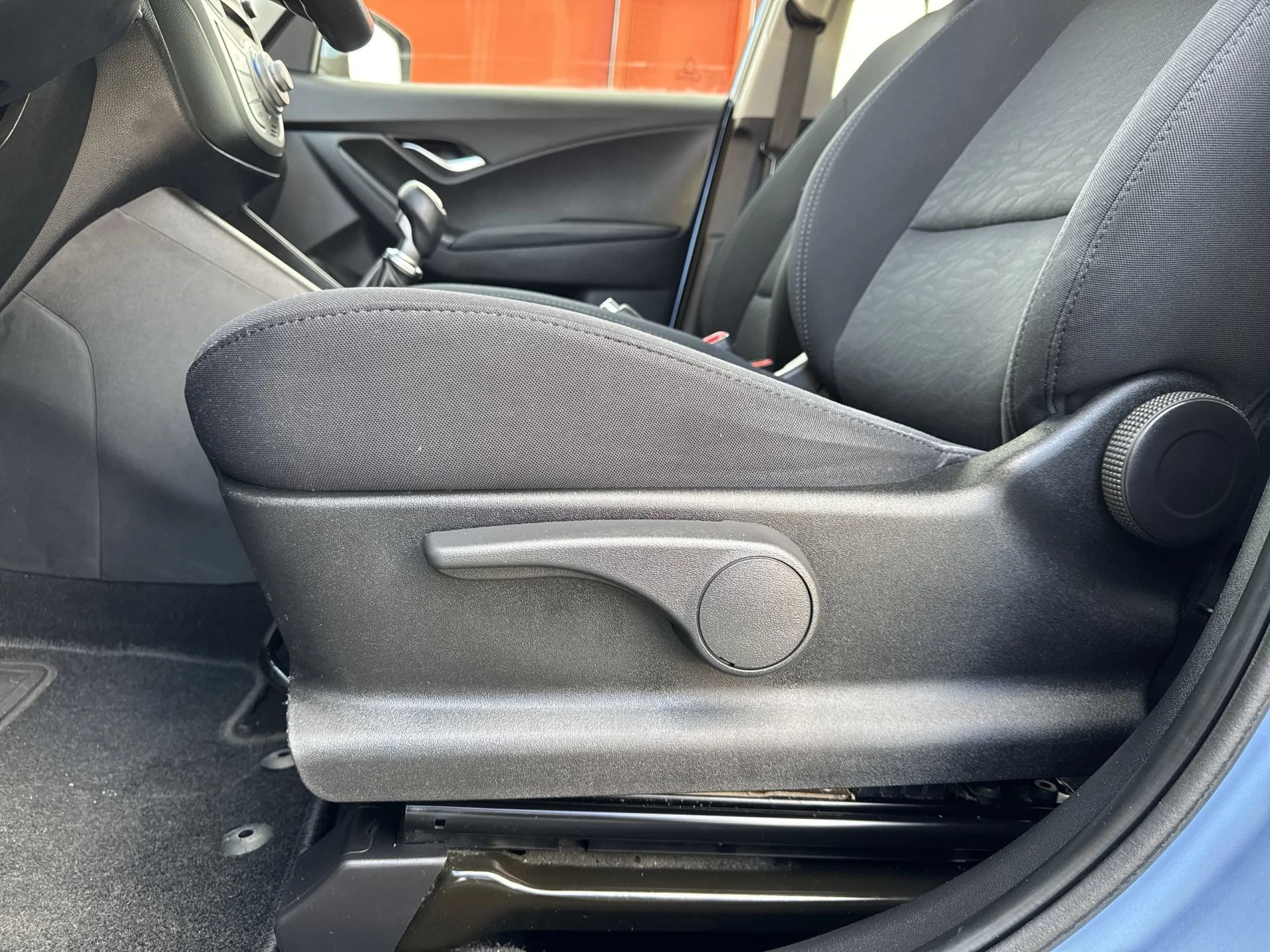 Hyundai Ix20 1.6 CRDI GLS Comfort 85 kW (115 CV) - Foto 9