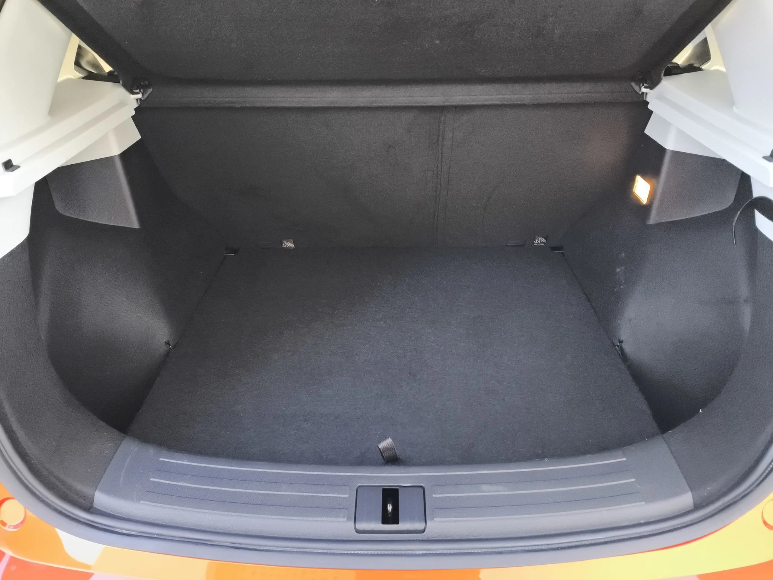MG ZS 1.5 Luxury 78 kW (106 CV) - Foto 20