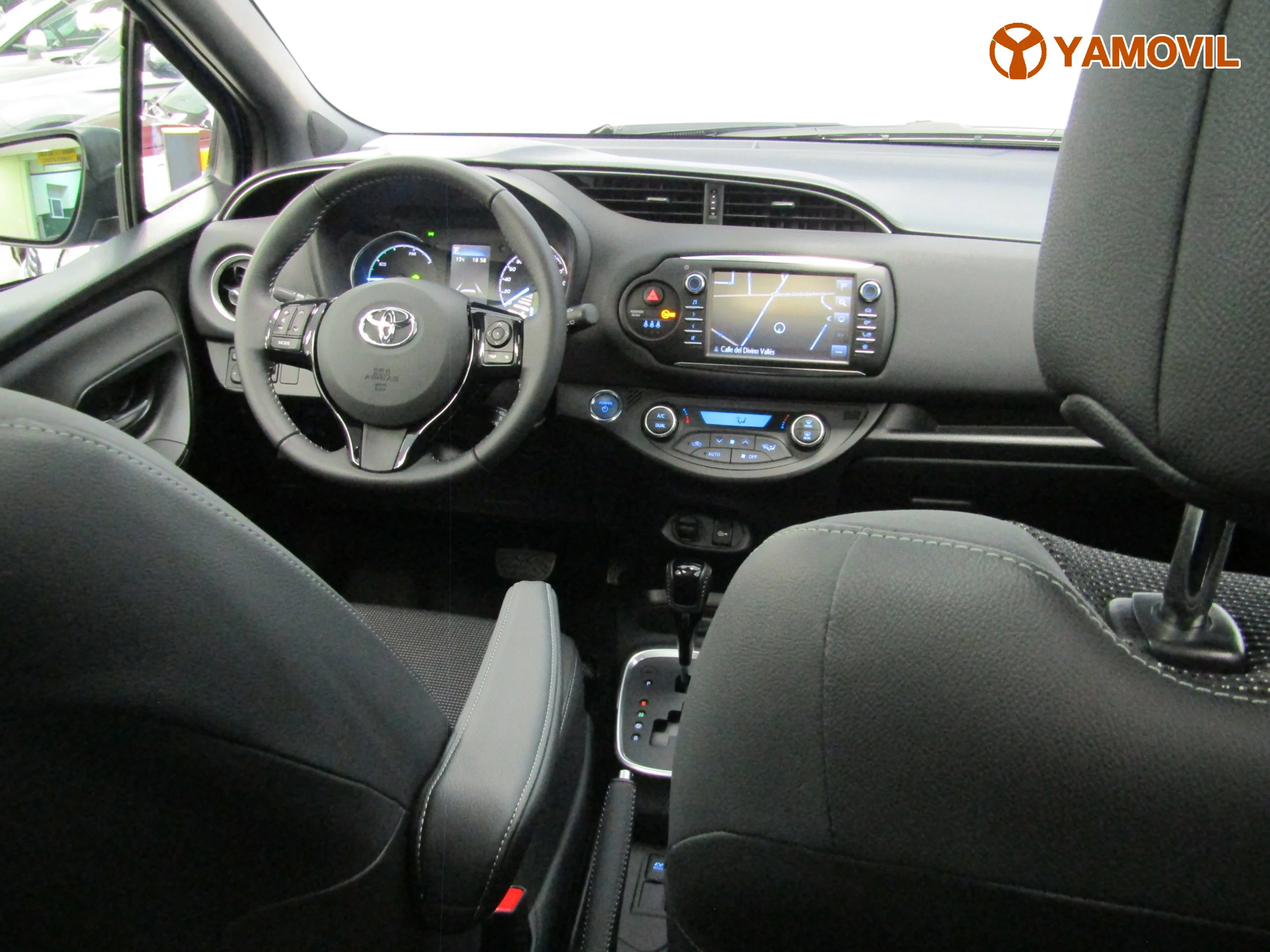 Toyota Yaris 1.5 HYBRID FEEL EDITION - Foto 18