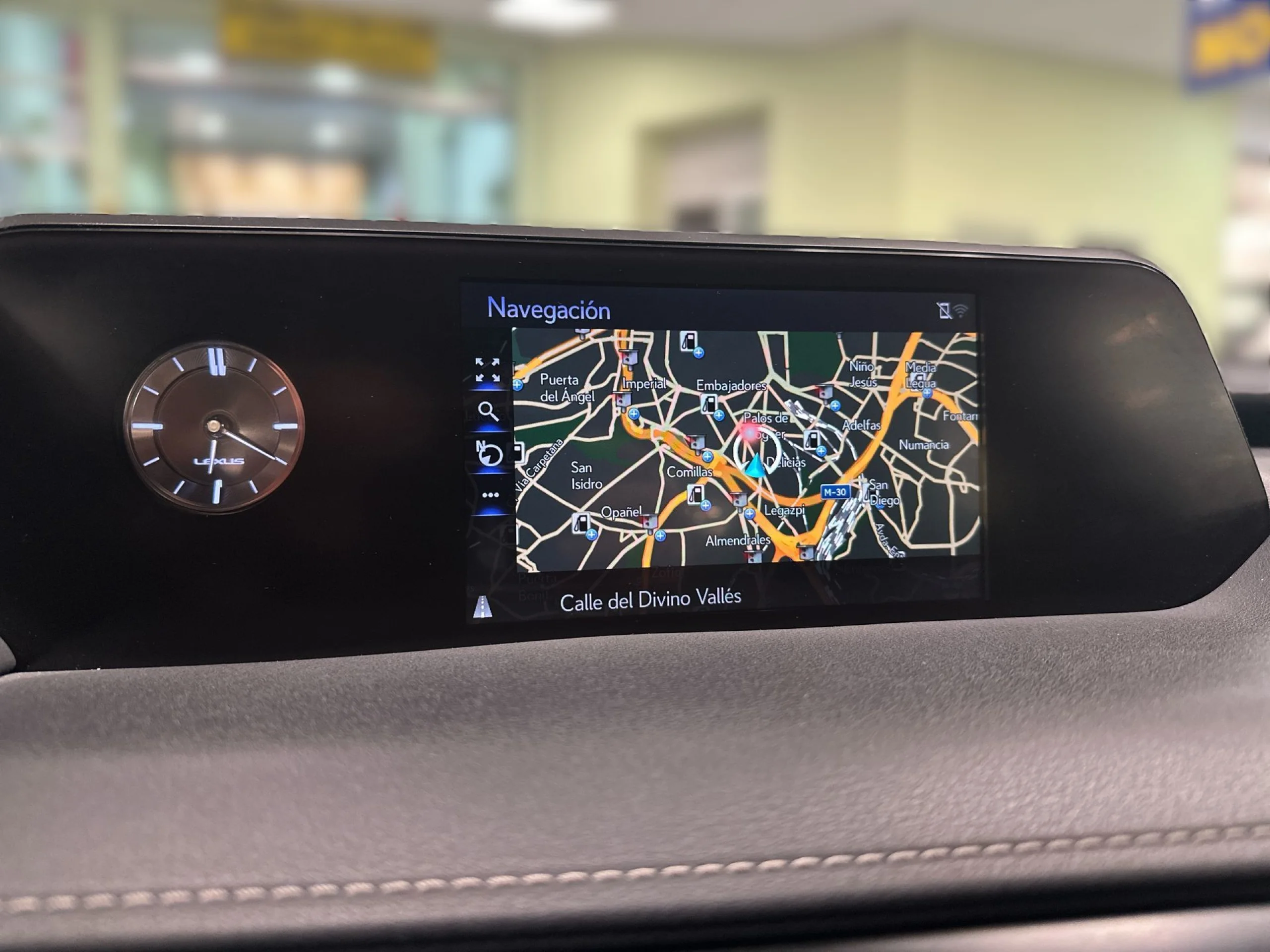 Lexus Ux 250h Business Navigation 2WD 135 kW (184 CV) - Foto 14