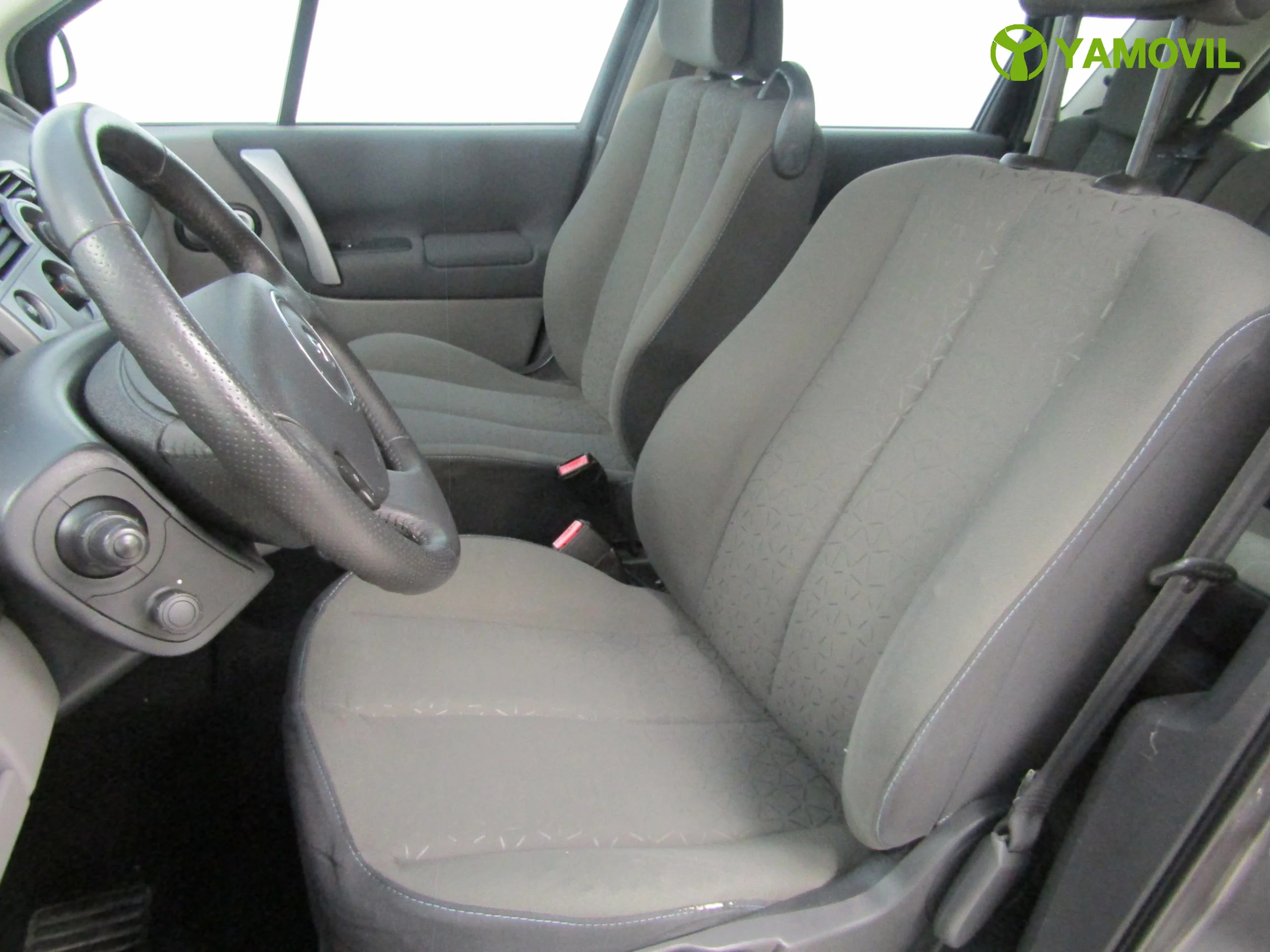 Renault Scenic 1.4 98CV DYNAMIQUE - Foto 13