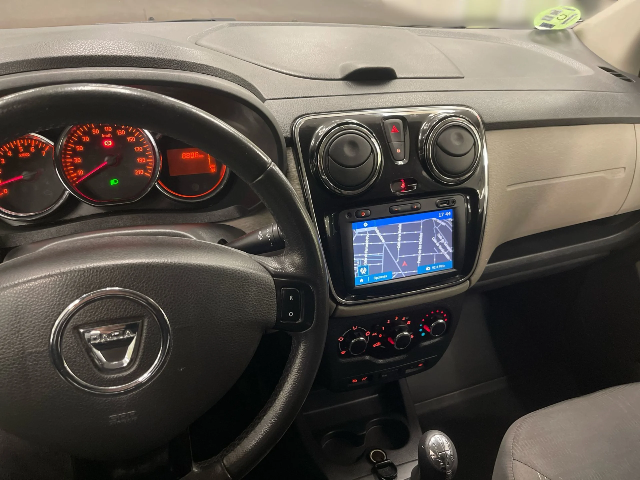 Dacia Lodgy Laureate TCe 85 kW (115 CV) - Foto 17