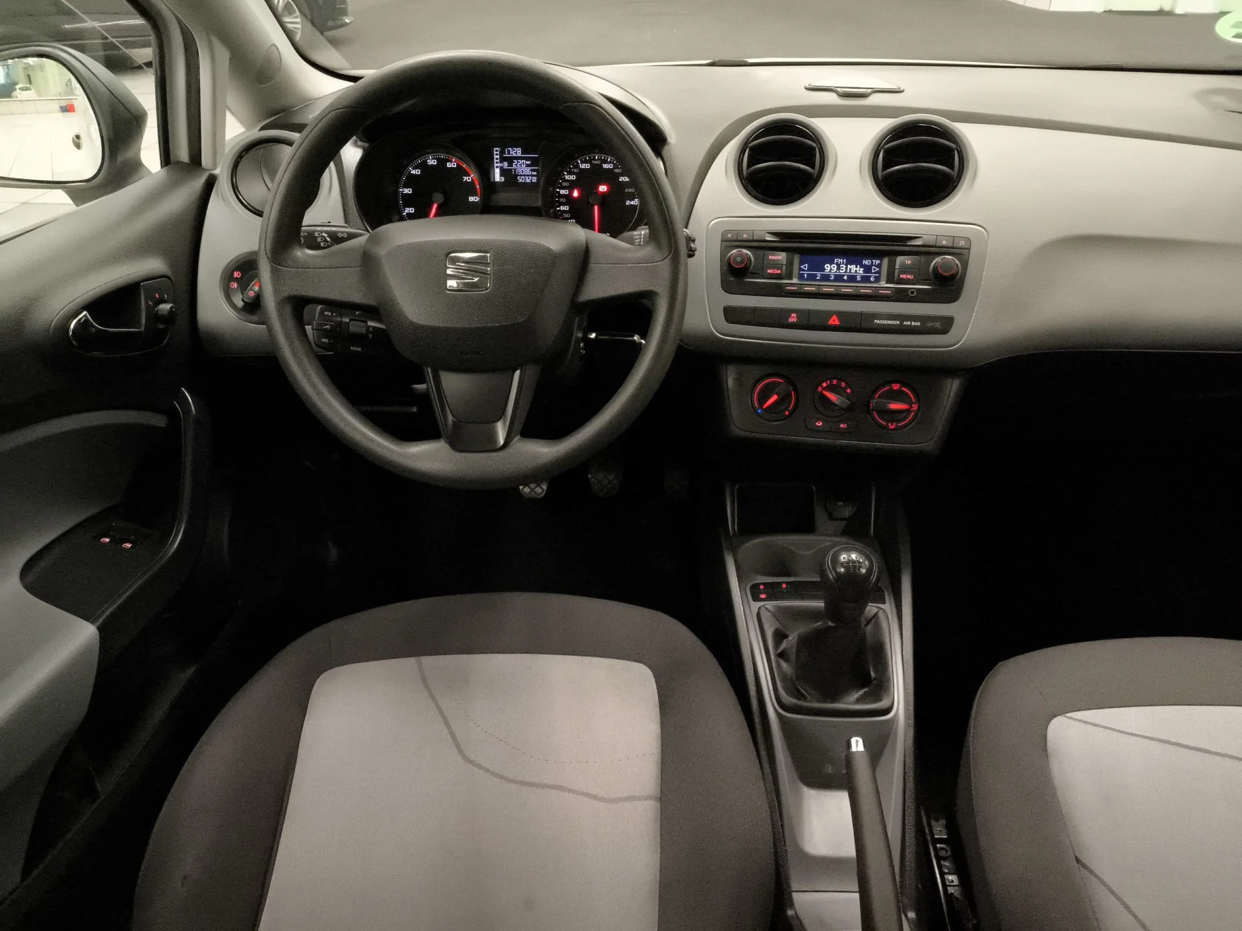 Seat Ibiza SC 1.2 TSI Reference 63 kW (85 CV) - Foto 11