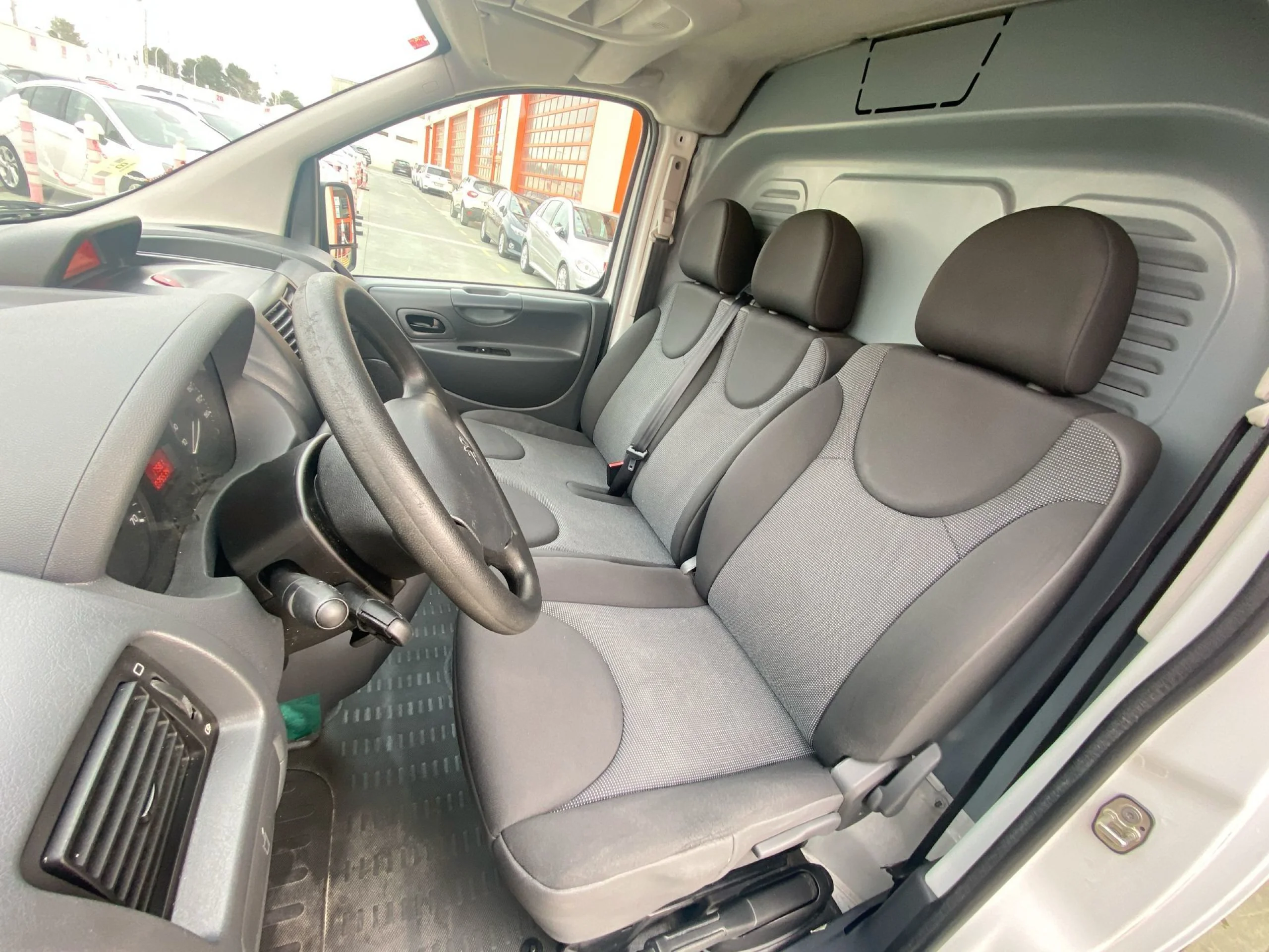 Peugeot Expert Furgon 1.6 HDI 229 L1H1 66 kW (90 CV) - Foto 8