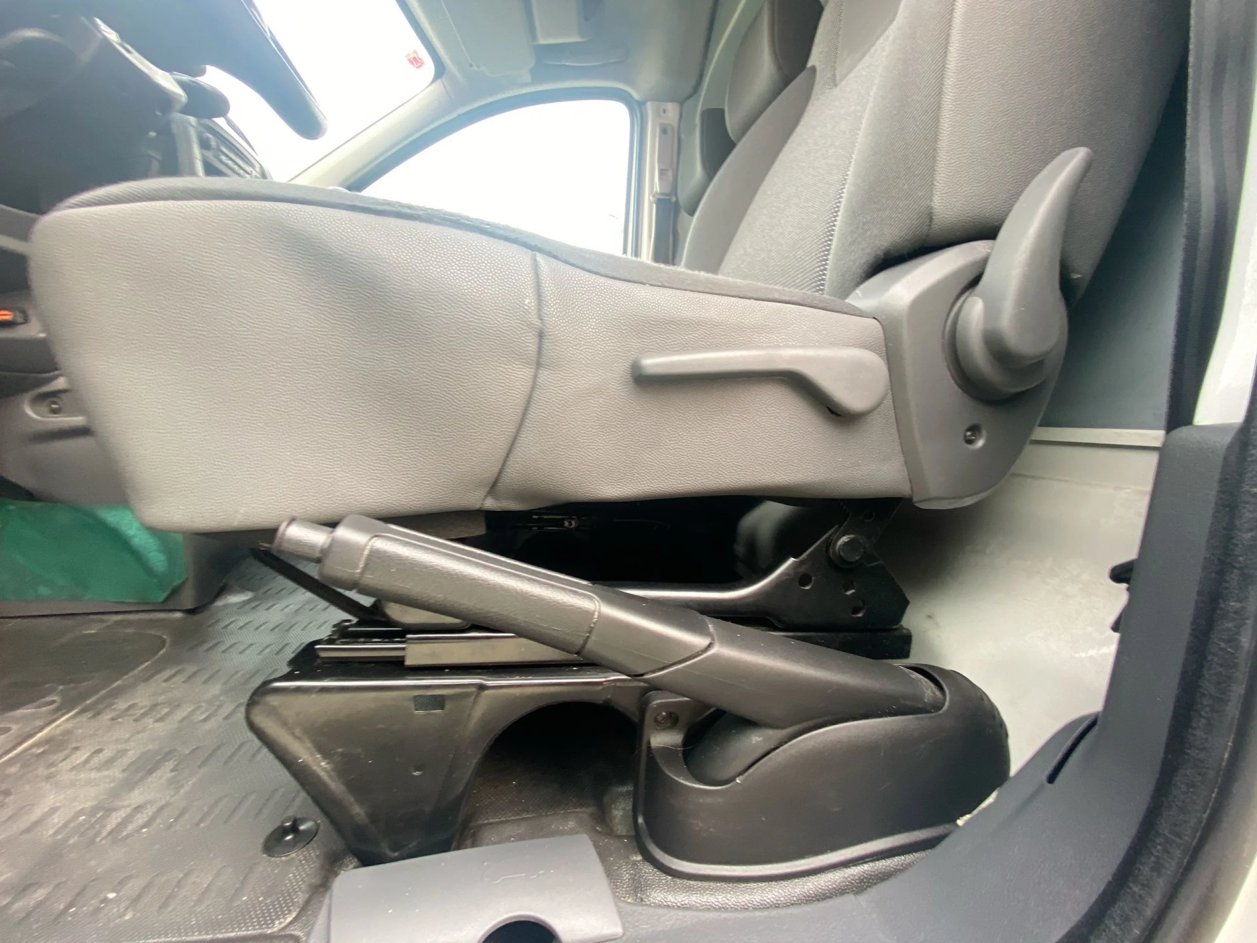 Peugeot Expert Furgon 1.6 HDI 229 L1H1 66 kW (90 CV) - Foto 9