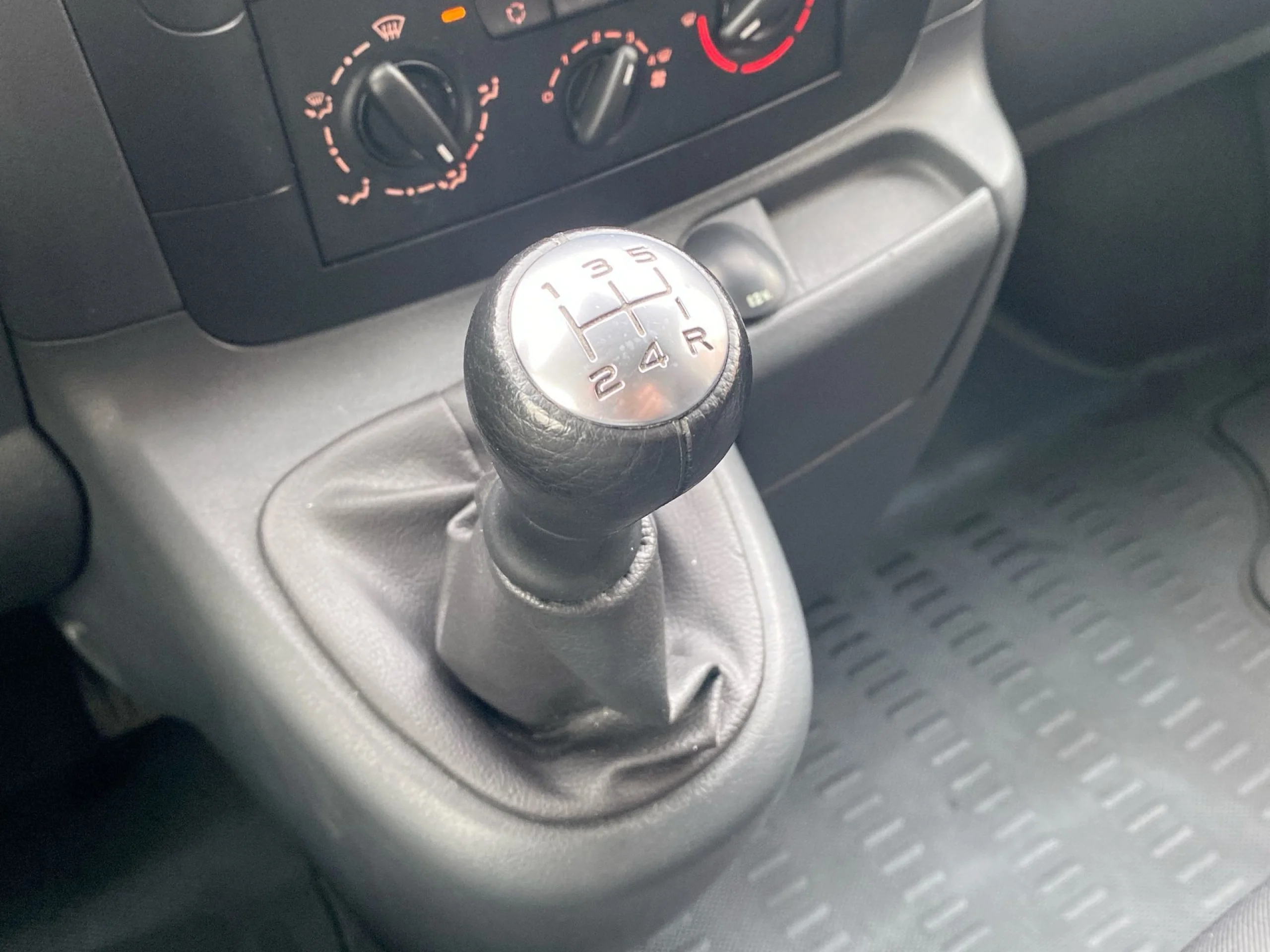 Peugeot Expert Furgon 1.6 HDI 229 L1H1 66 kW (90 CV) - Foto 15