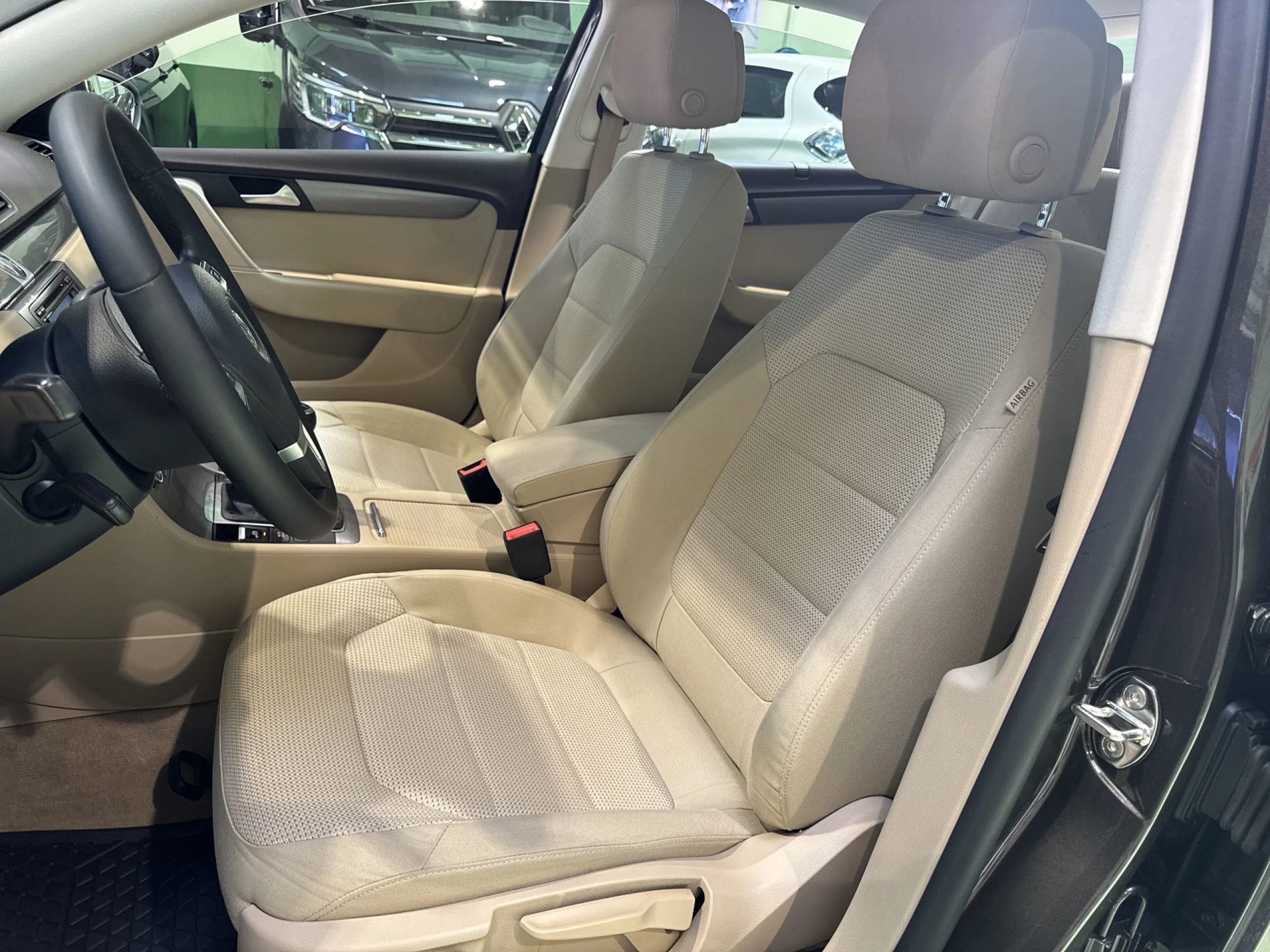 Volkswagen Passat Advance 1.6 TDI BMT 77 kW (105 CV) - Foto 8