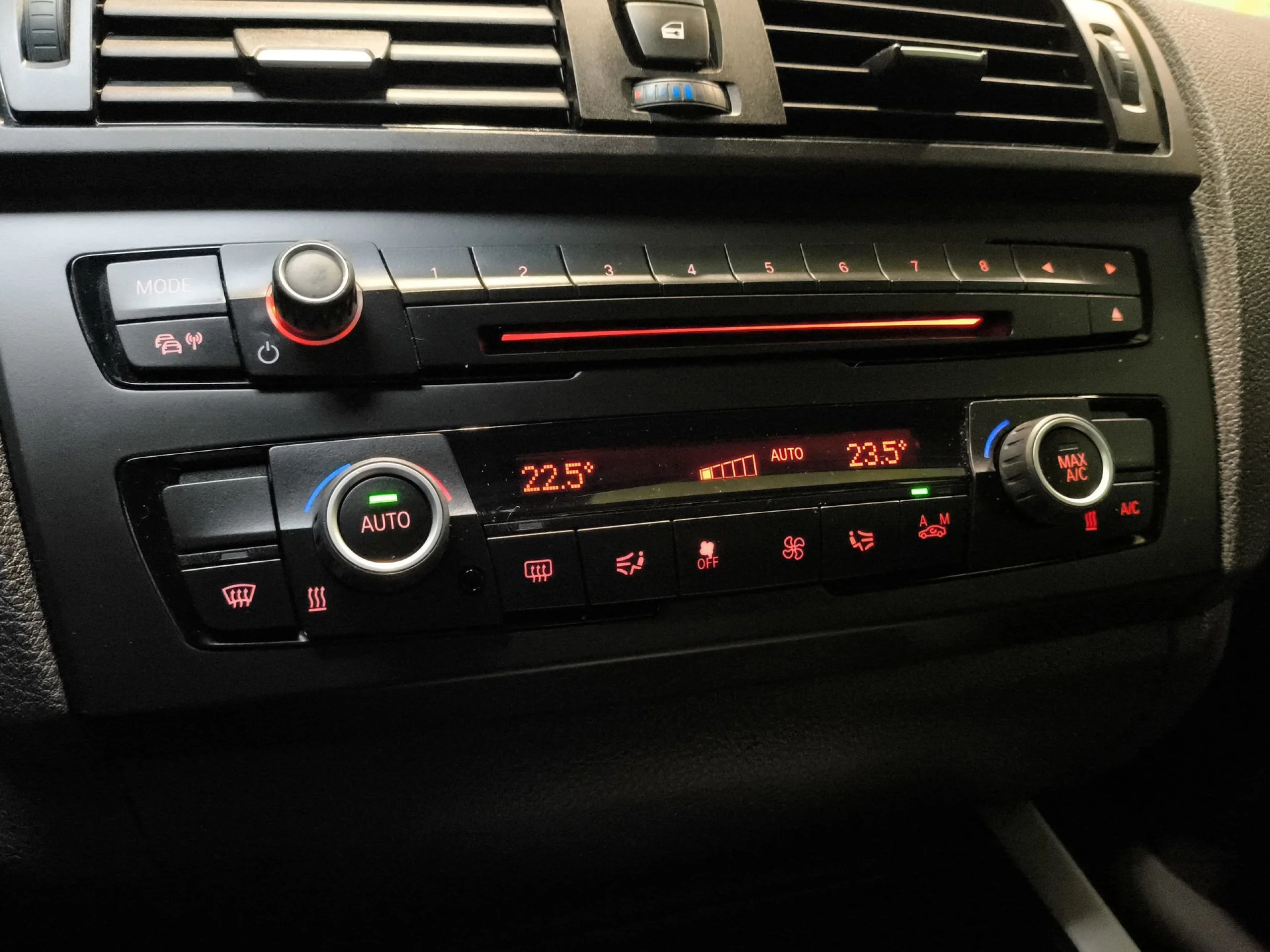 BMW Serie 1 118d 105 kW (143 CV) - Foto 16