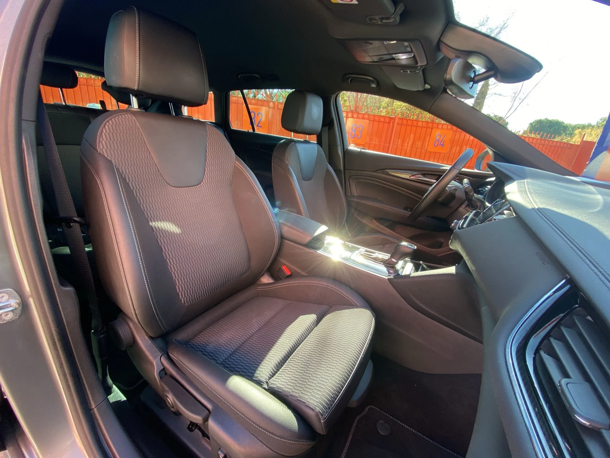 Opel Insignia Sports Tourer 2.0 CDTI Biturbo GSI 4x4 Auto 154 kW (210 CV) - Foto 21