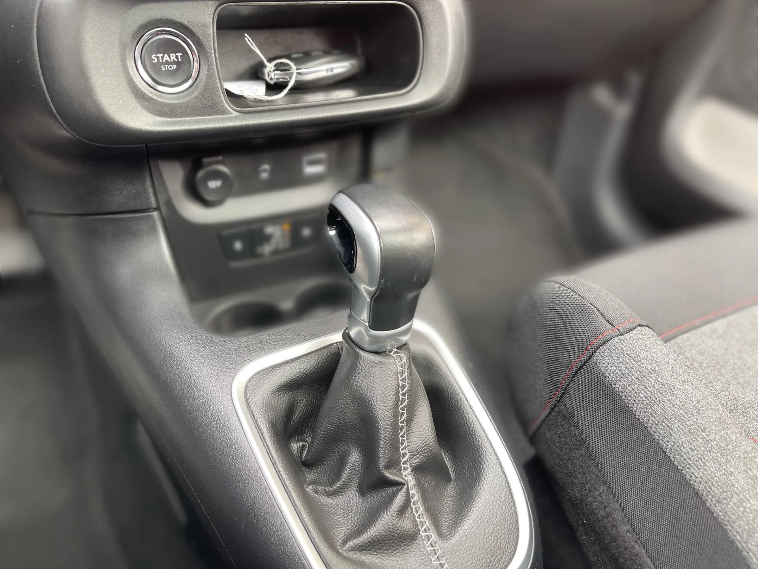 Citroen C3 PureTech 82 SANDS Shine EAT6 81 kW (82 CV) - Foto 16