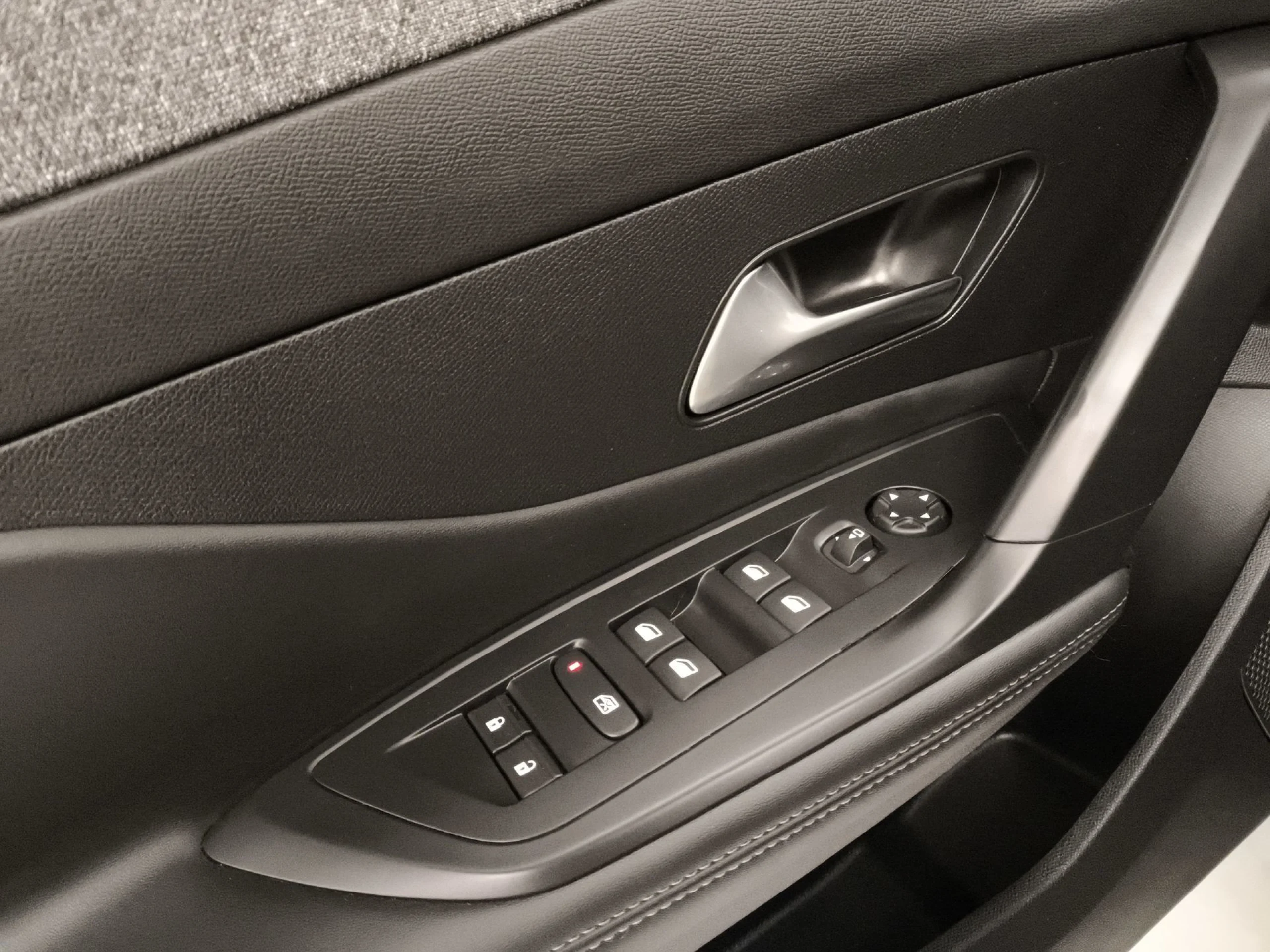 Peugeot 408 Puretech 130 Allure EAT8 96 kW (130 CV) - Foto 10