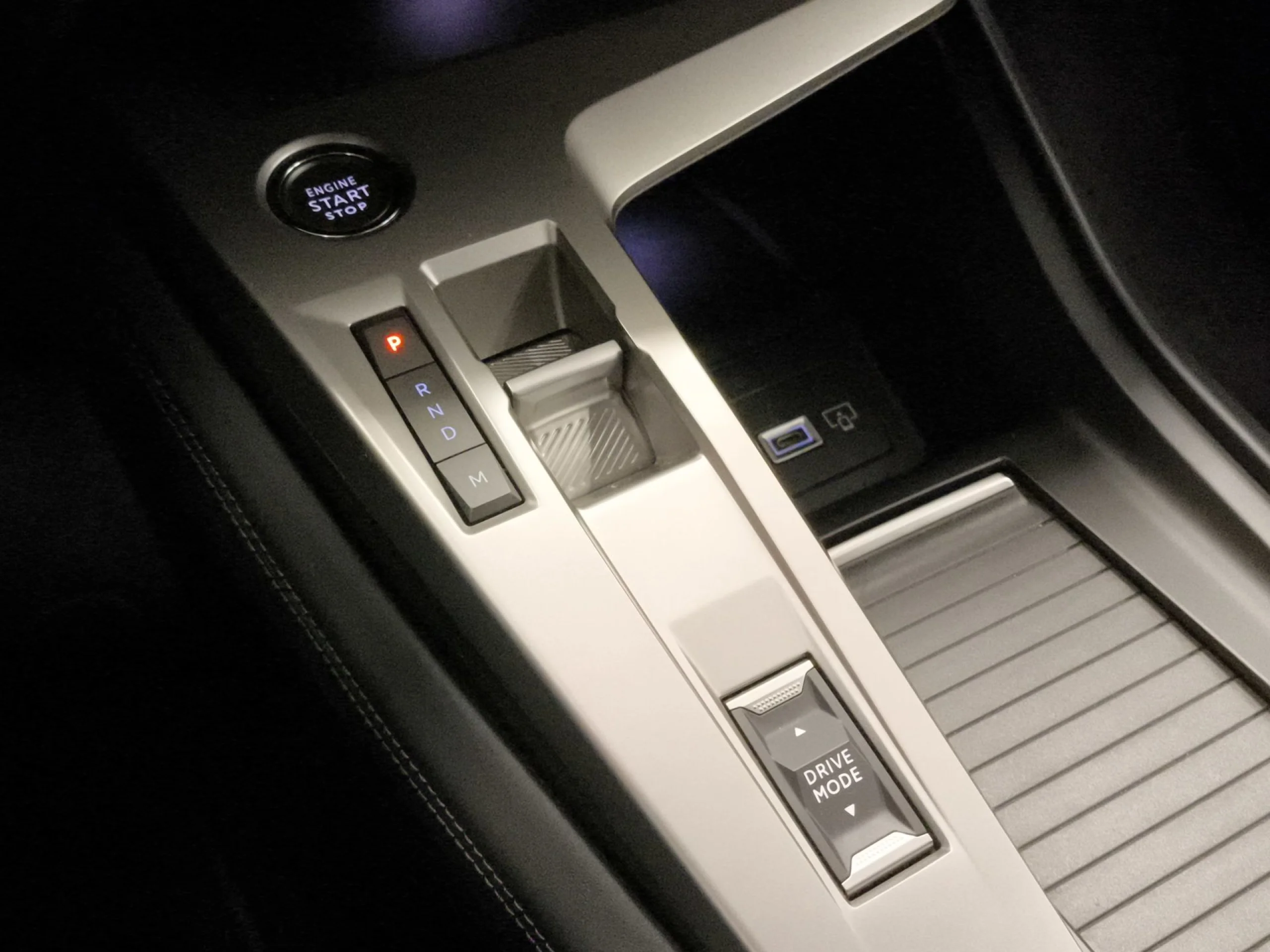 Peugeot 408 Puretech 130 Allure EAT8 96 kW (130 CV) - Foto 17