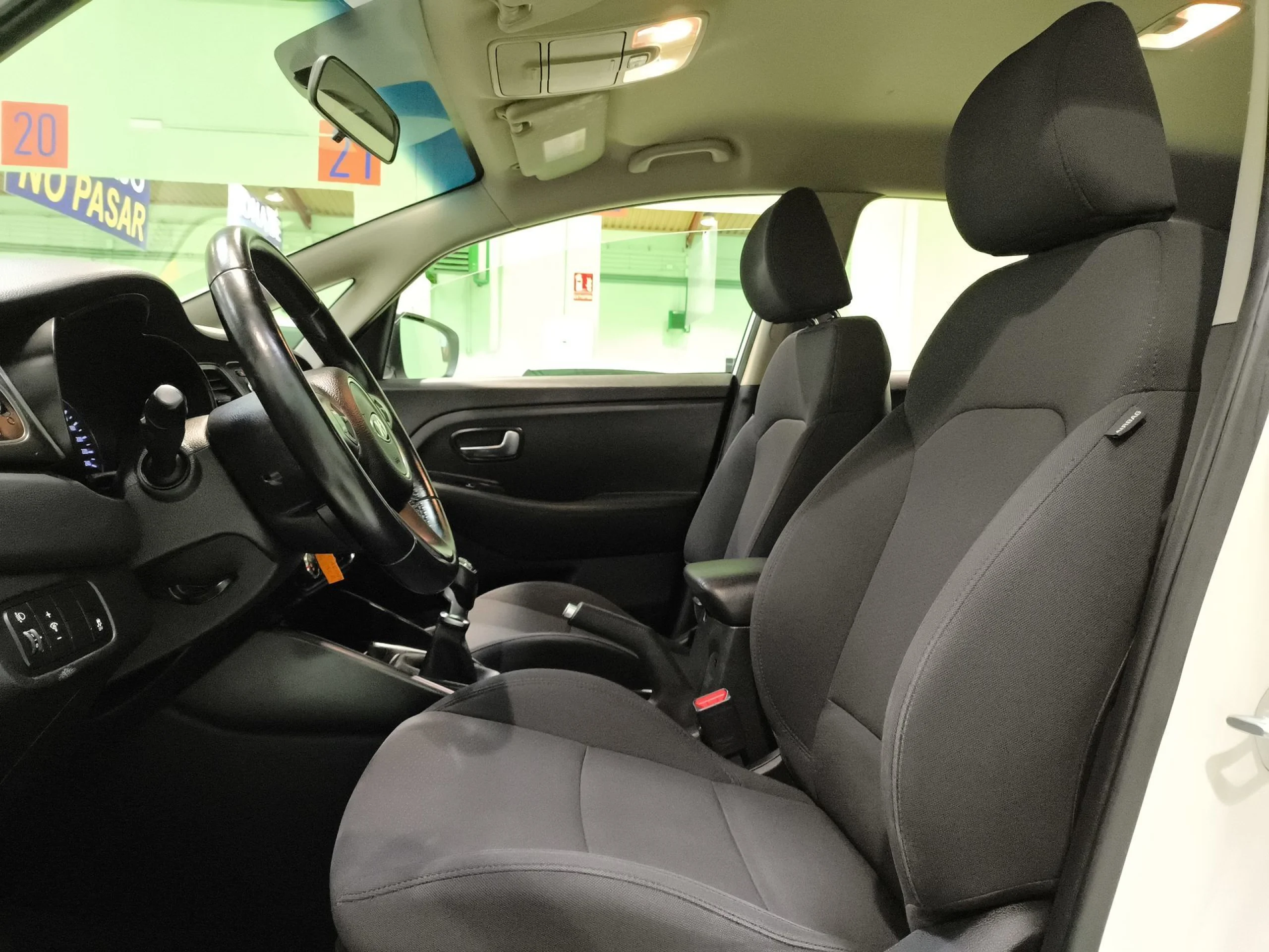 Kia Carens 1.6 GDi Concept 99 kW (135 CV) - Foto 8