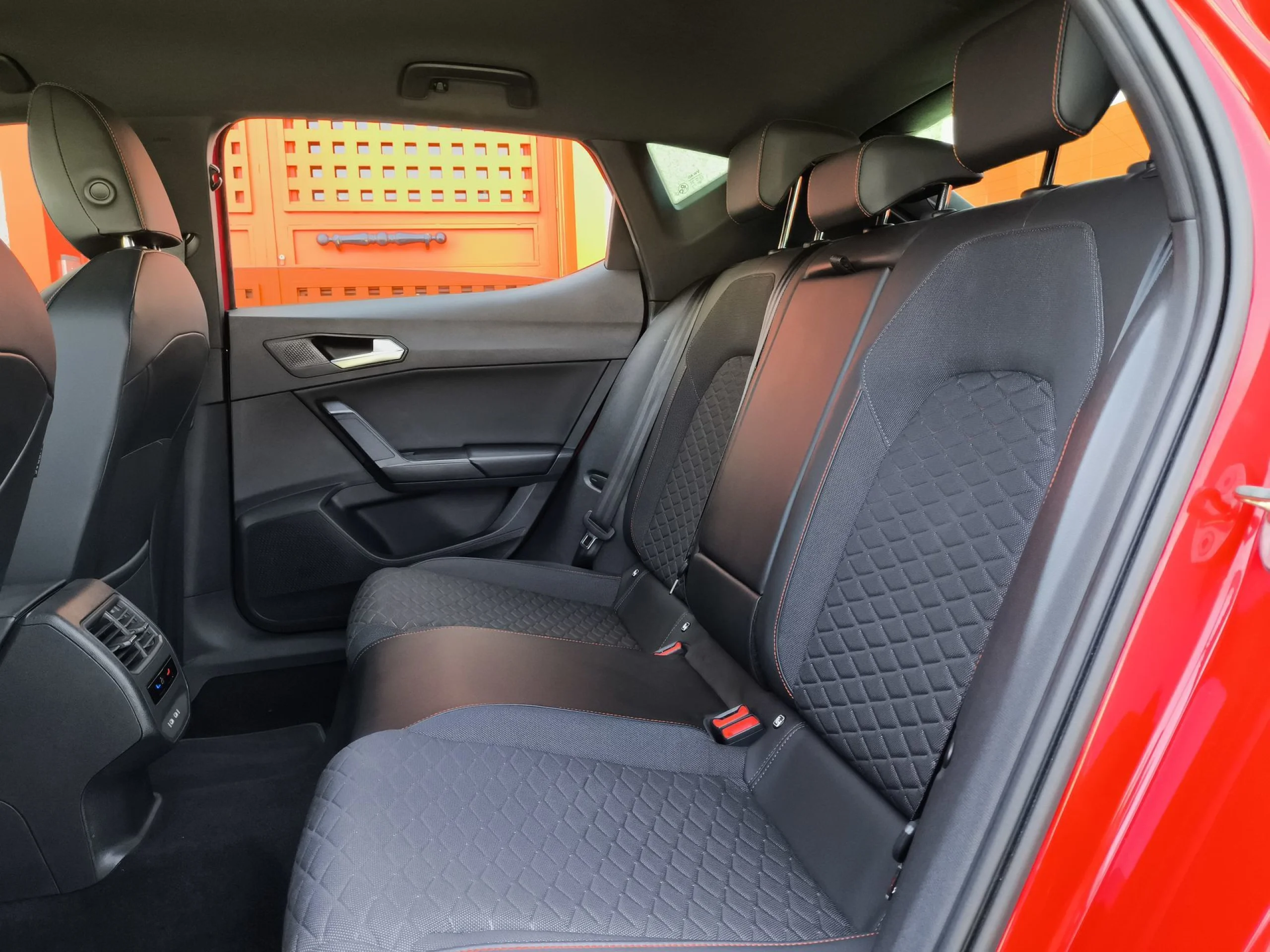 Seat León 1.5 TSI SANDS FR 110 kW (150 CV) - Foto 25