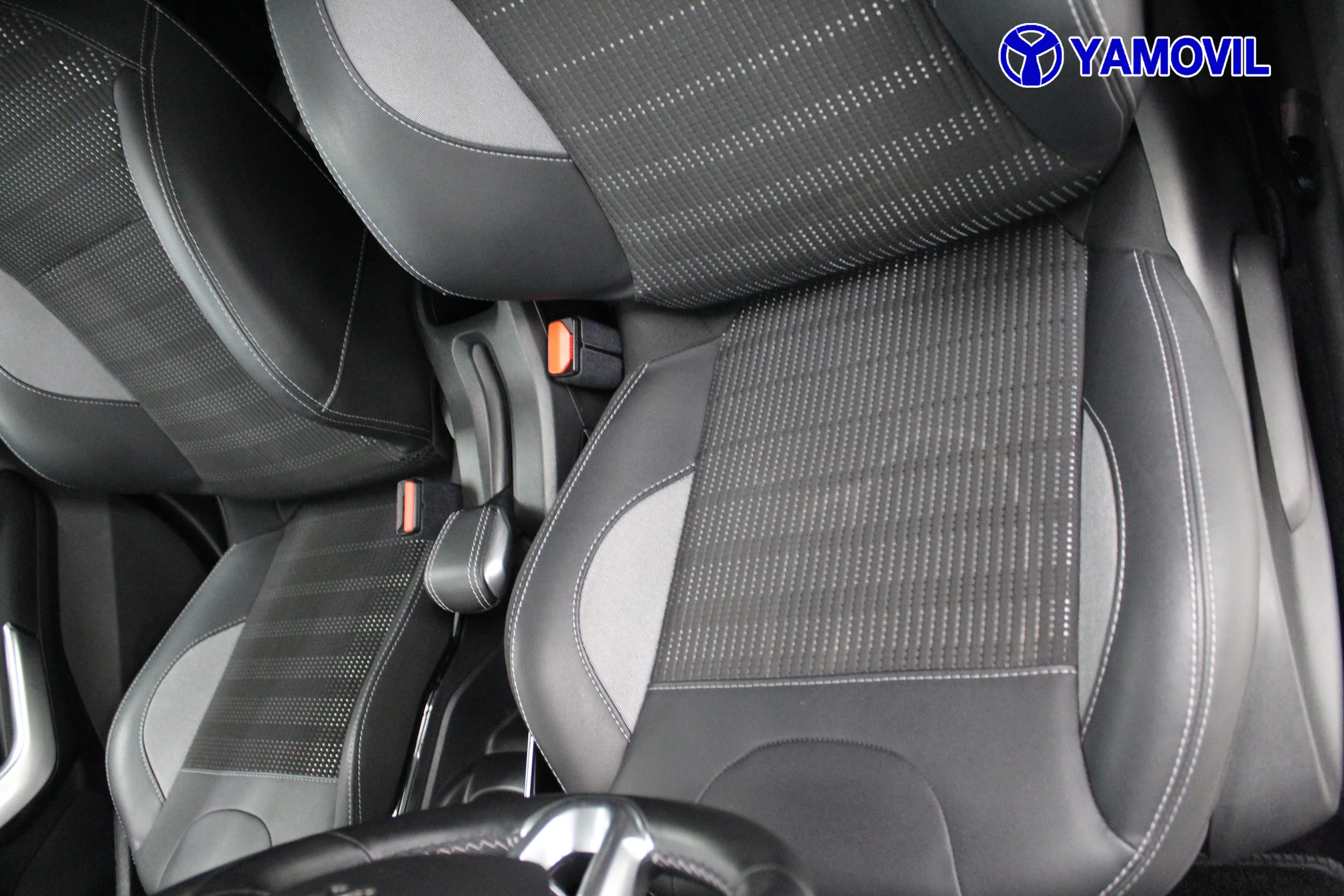 Peugeot 2008 SUV ALLURE BLUEHDI SS EAT6 120CV 5P. - Foto 14