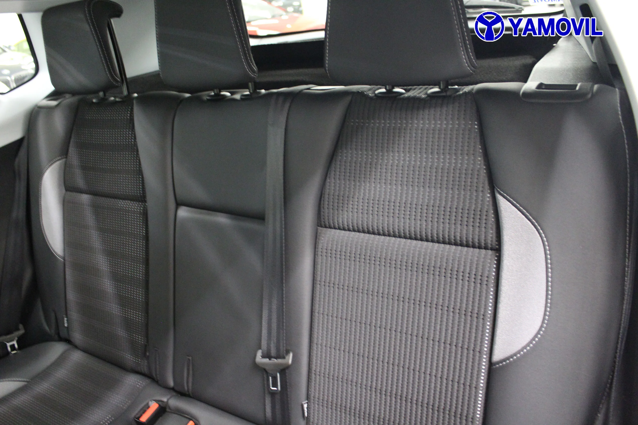 Peugeot 2008 SUV ALLURE BLUEHDI SS EAT6 120CV 5P. - Foto 15