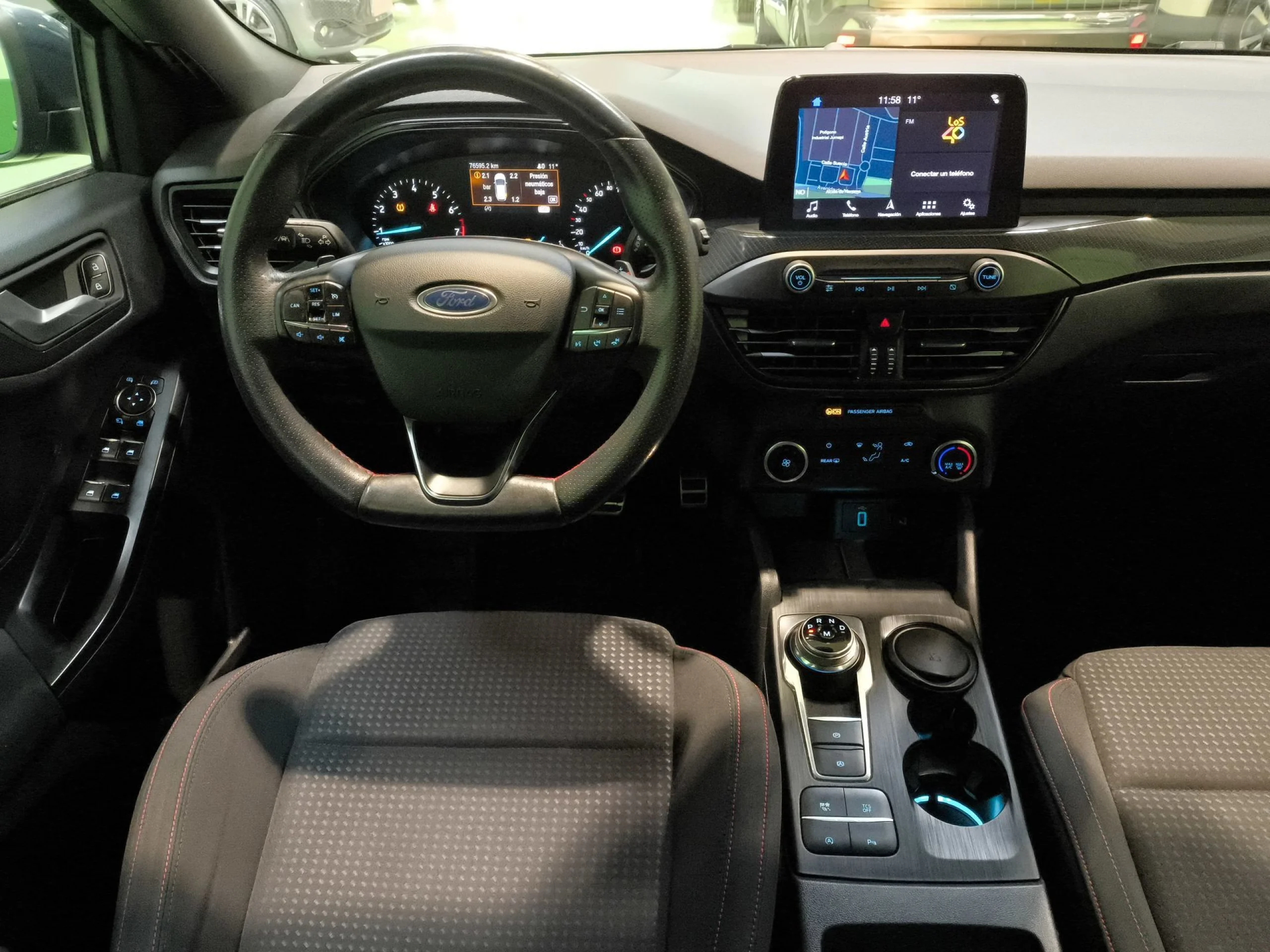Ford Focus 1.0 Ecoboost SANDS ST-Line Auto 92 kW (125 CV) - Foto 17