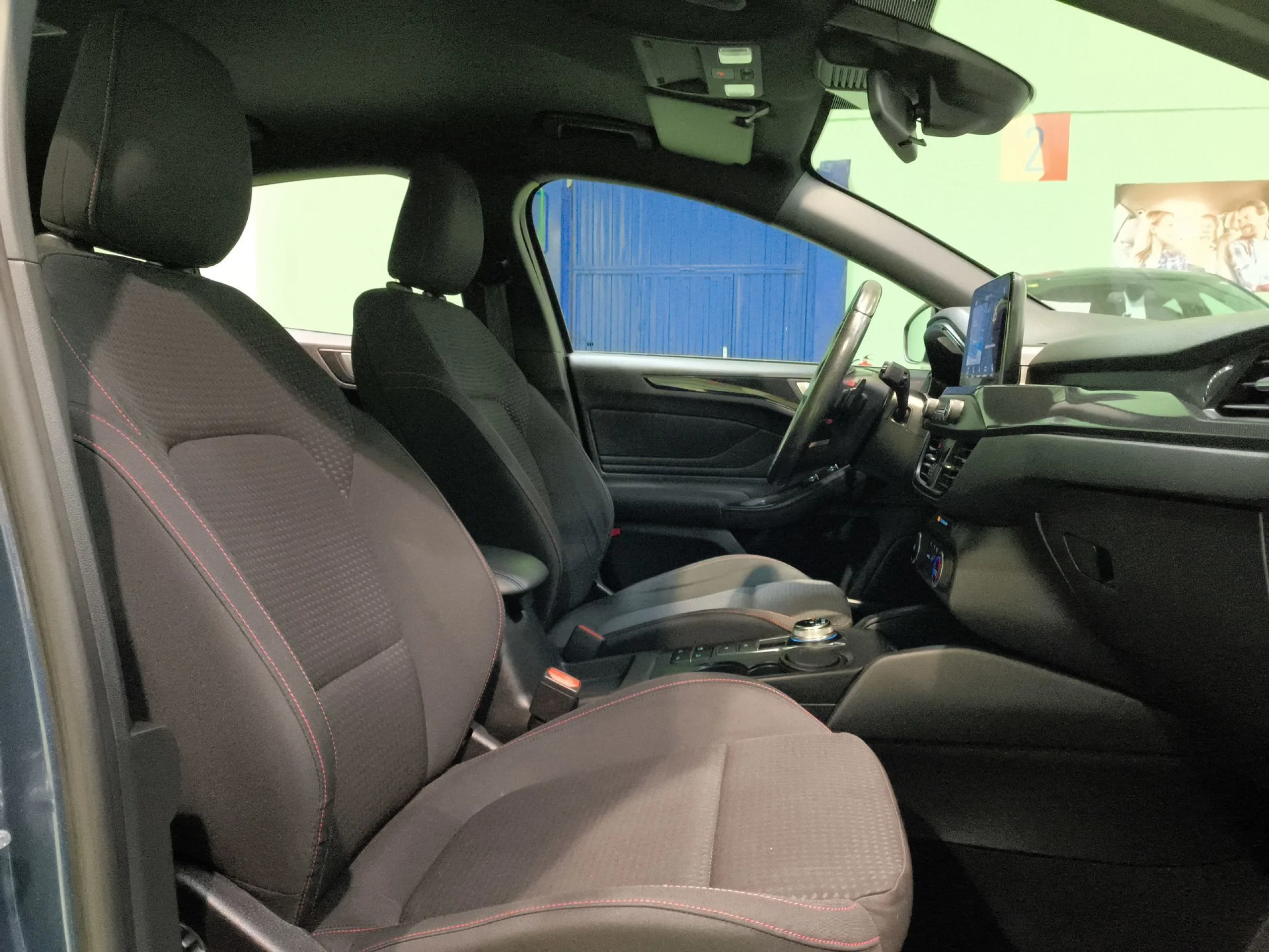 Ford Focus 1.0 Ecoboost SANDS ST-Line Auto 92 kW (125 CV) - Foto 20