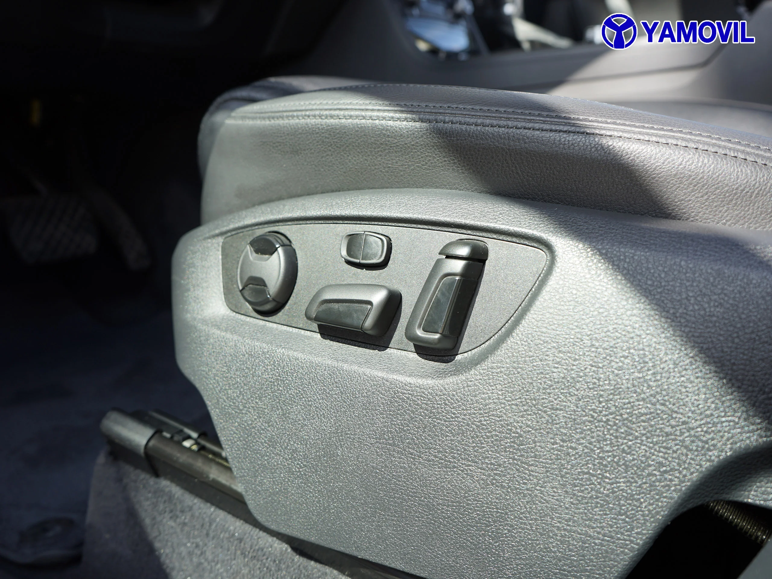 Volkswagen Touareg 3.0 TDI V6  4X4 5P - Foto 31