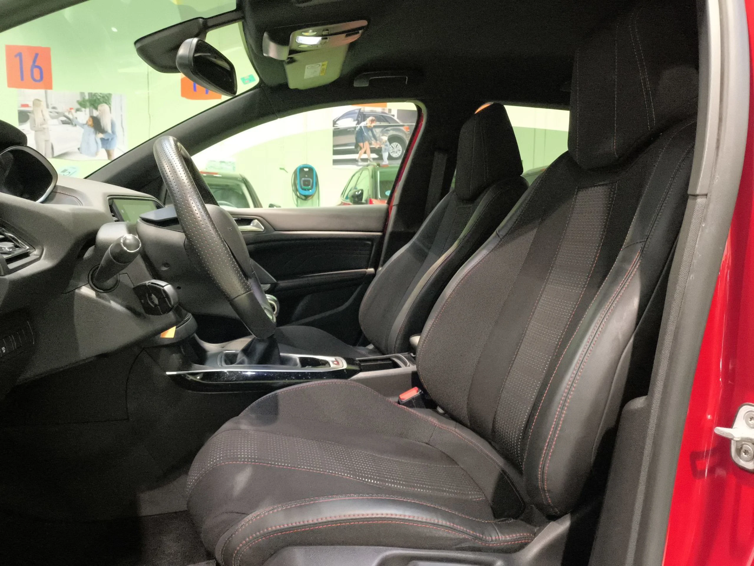 Peugeot 308 PureTech 130 SANDS GT Line 96 kW (130 CV) - Foto 8