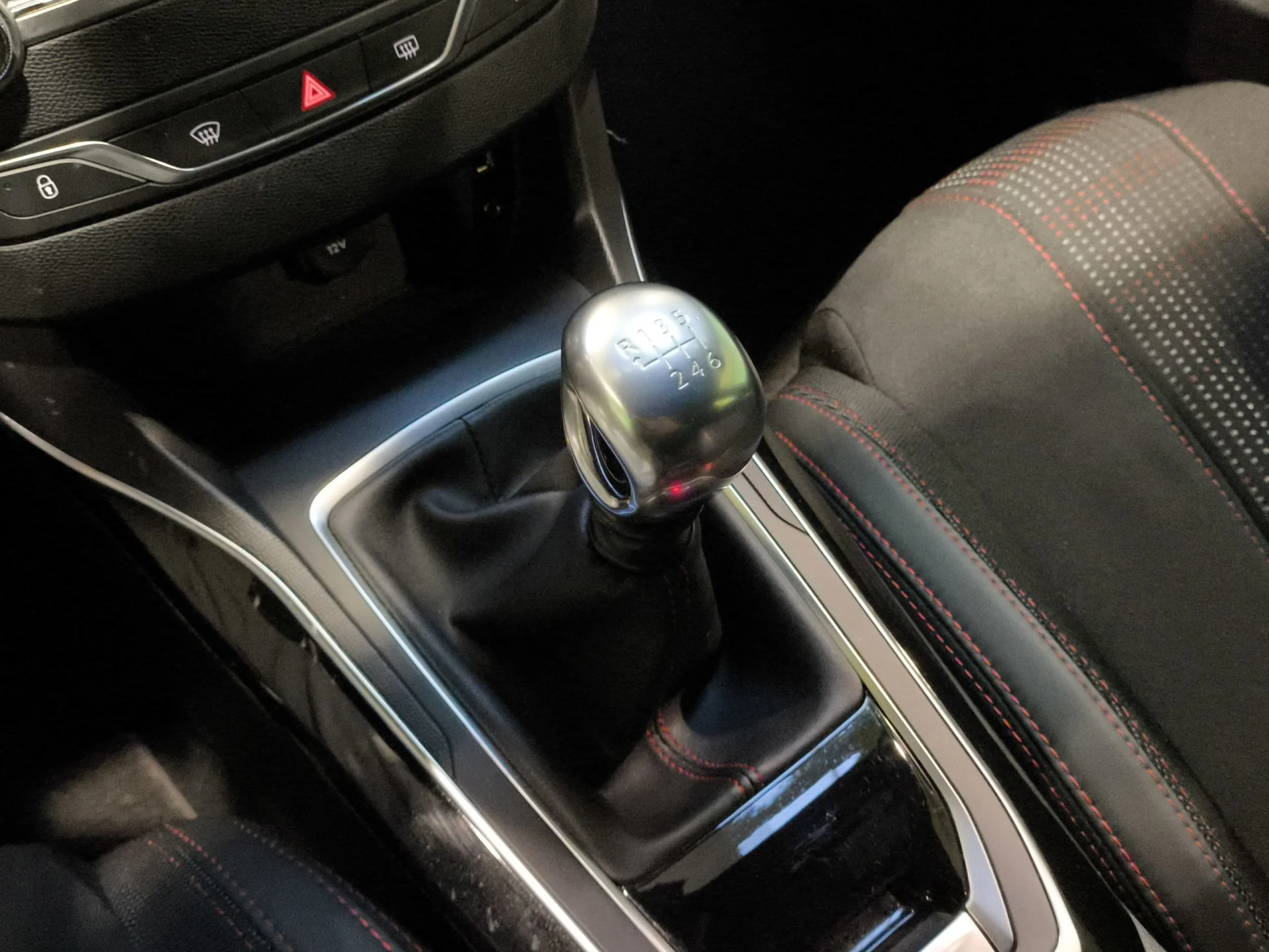 Peugeot 308 PureTech 130 SANDS GT Line 96 kW (130 CV) - Foto 16