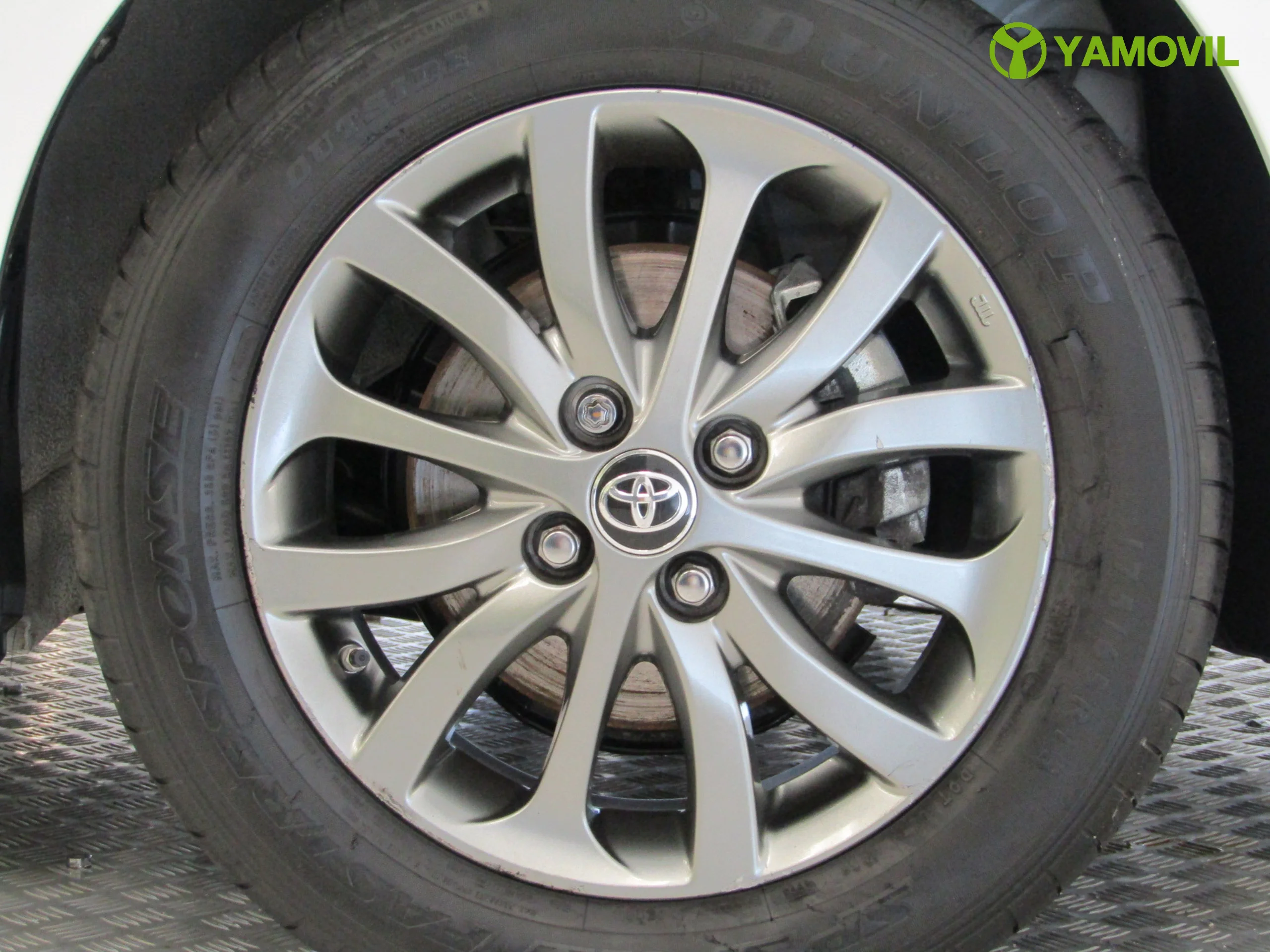 Toyota Yaris 1.3 ACTIVE MULTIDRIVE 99CV AUTO - Foto 9
