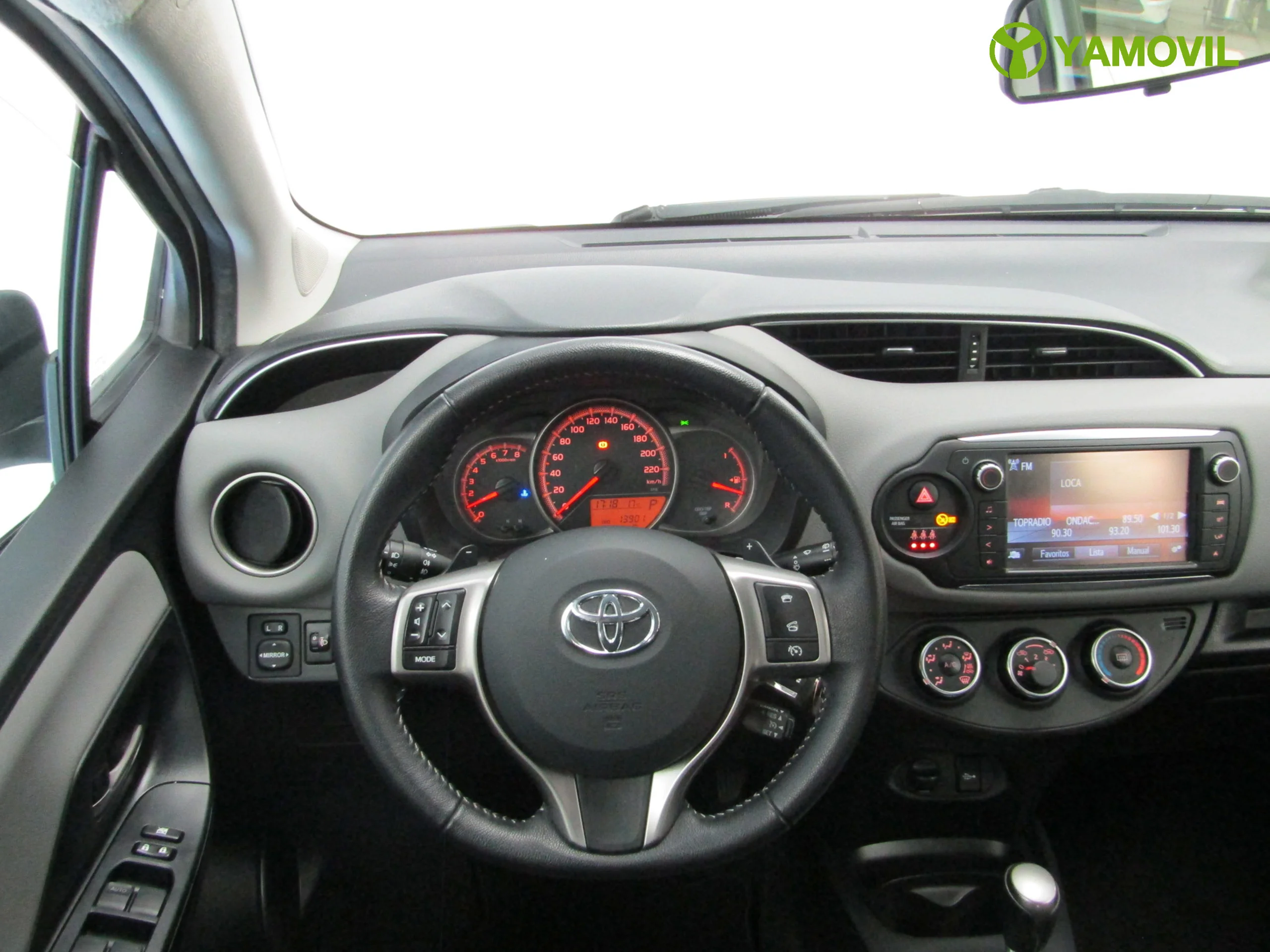 Toyota Yaris 1.3 ACTIVE MULTIDRIVE 99CV AUTO - Foto 17