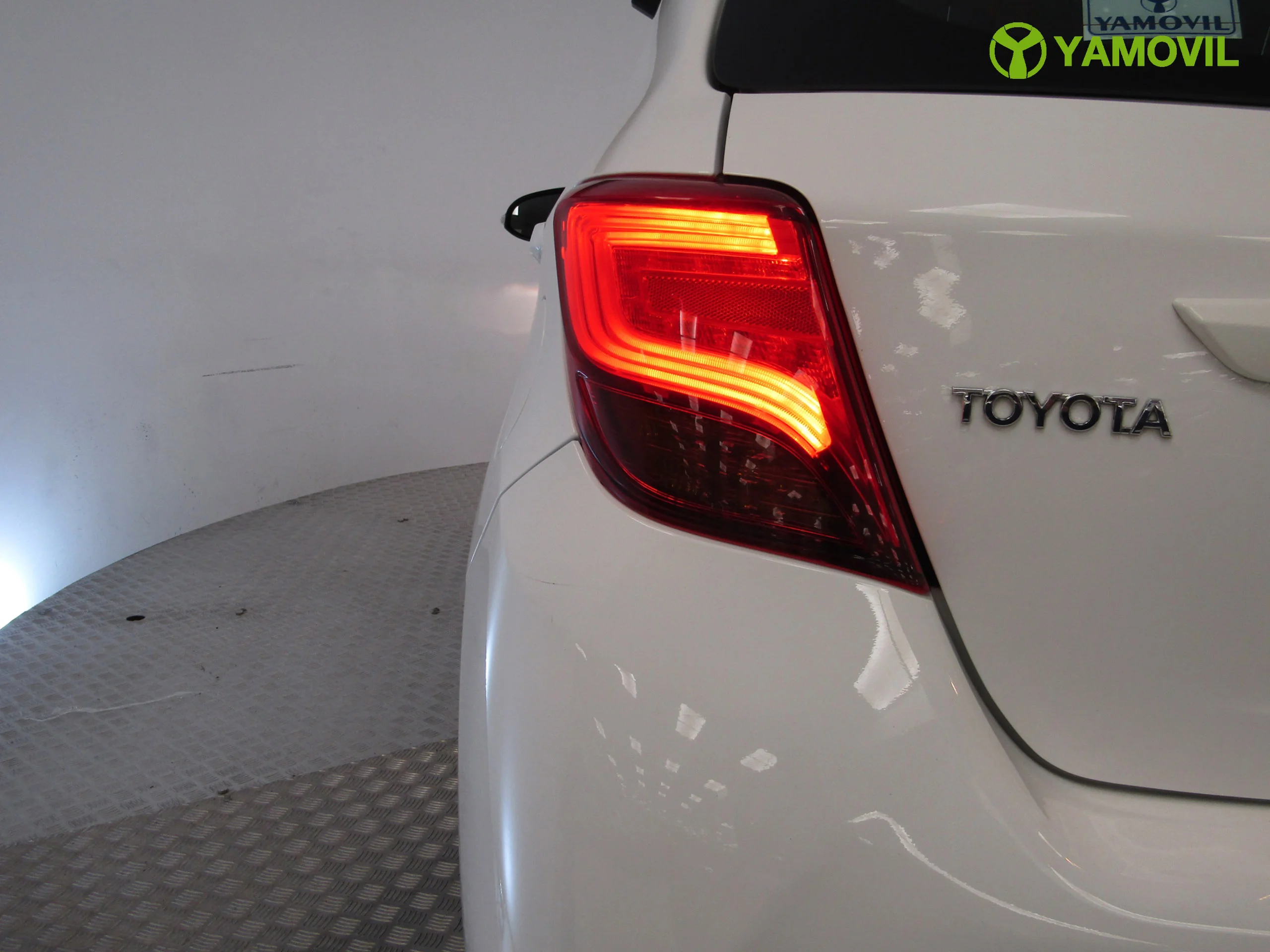 Toyota Yaris 1.3 ACTIVE MULTIDRIVE 99CV AUTO - Foto 18