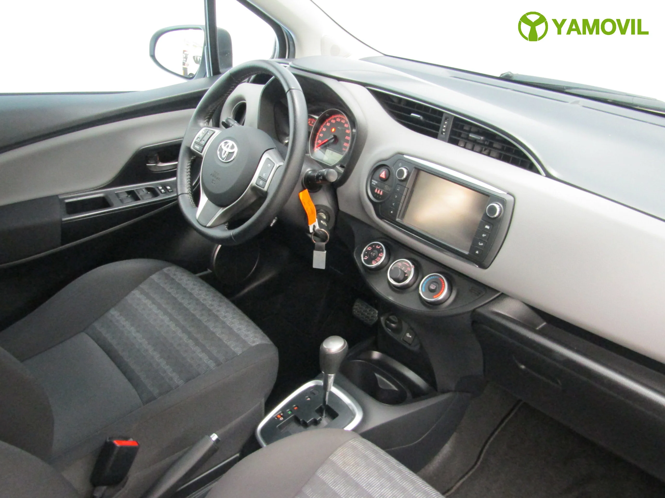 Toyota Yaris 1.3 ACTIVE MULTIDRIVE 99CV AUTO - Foto 20