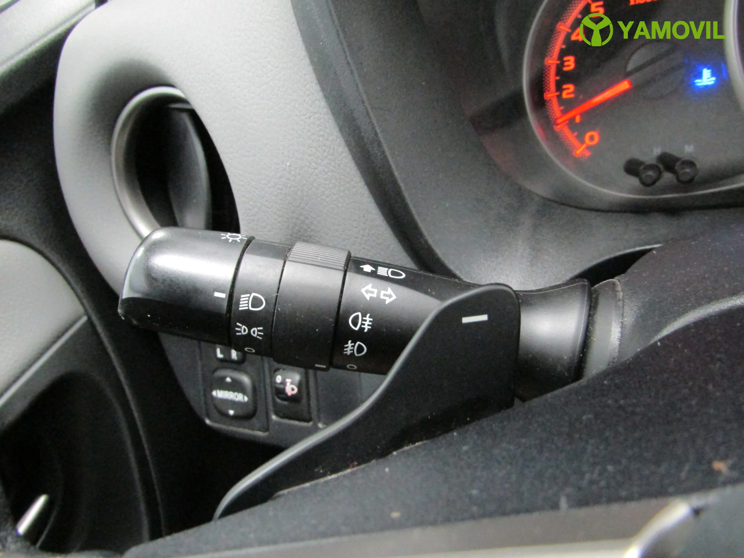 Toyota Yaris 1.3 ACTIVE MULTIDRIVE 99CV AUTO - Foto 25