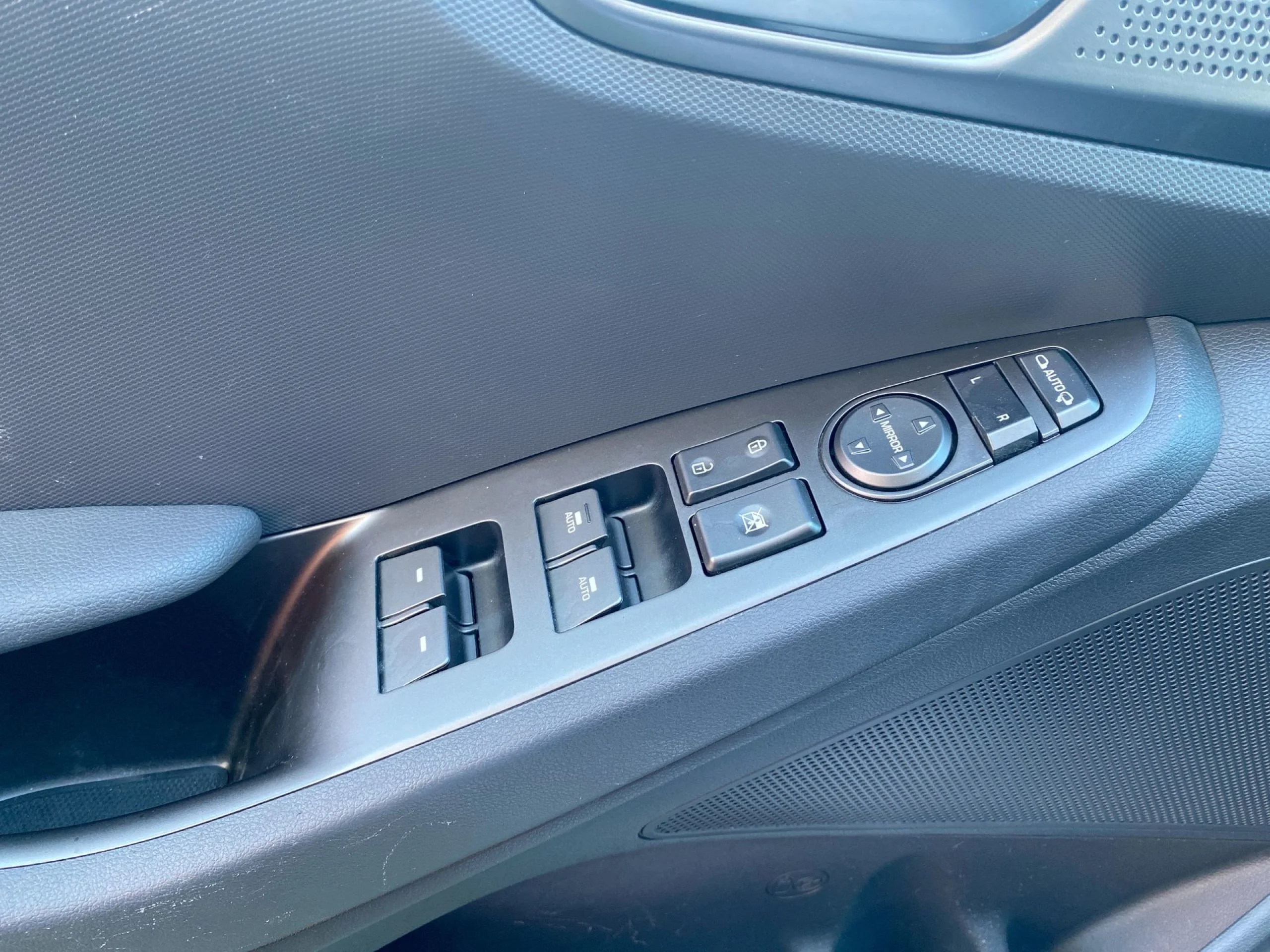 Hyundai IONIQ 1.6 GDI HEV Tecno DCT 104 kW (141 CV) - Foto 10