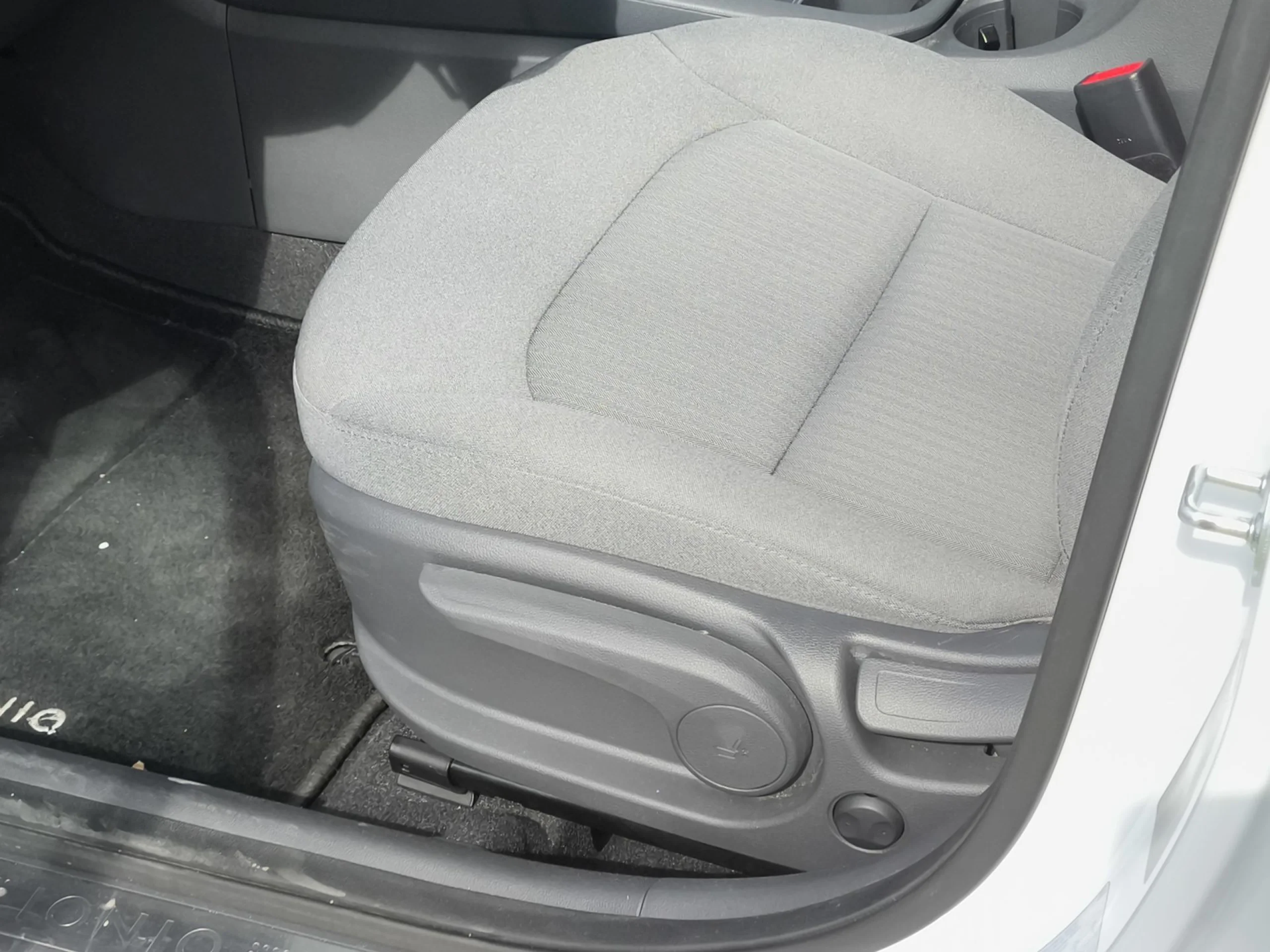 Hyundai IONIQ 1.6 GDI HEV Tecno DCT 104 kW (141 CV) - Foto 9
