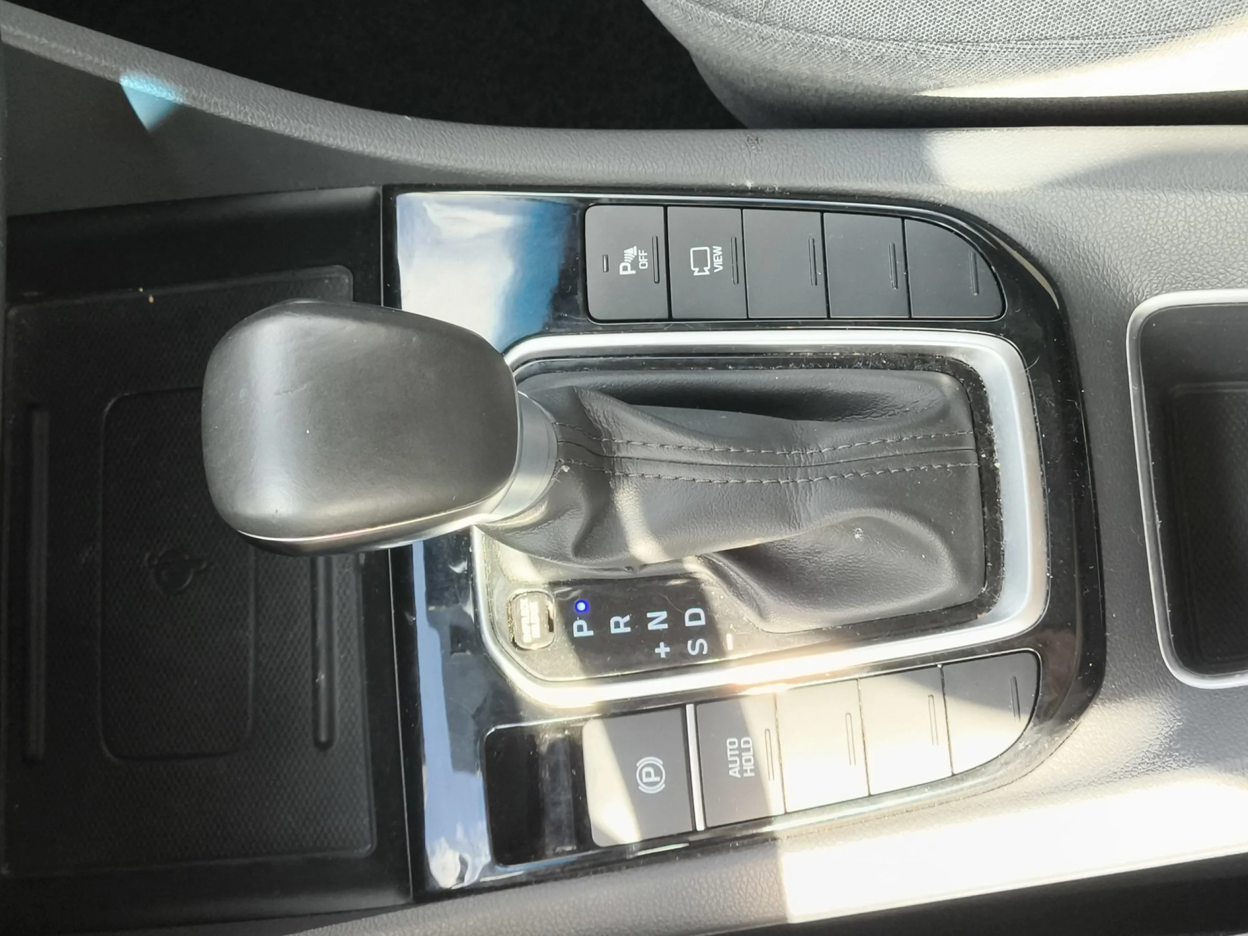 Hyundai IONIQ 1.6 GDI HEV Tecno DCT 104 kW (141 CV) - Foto 17