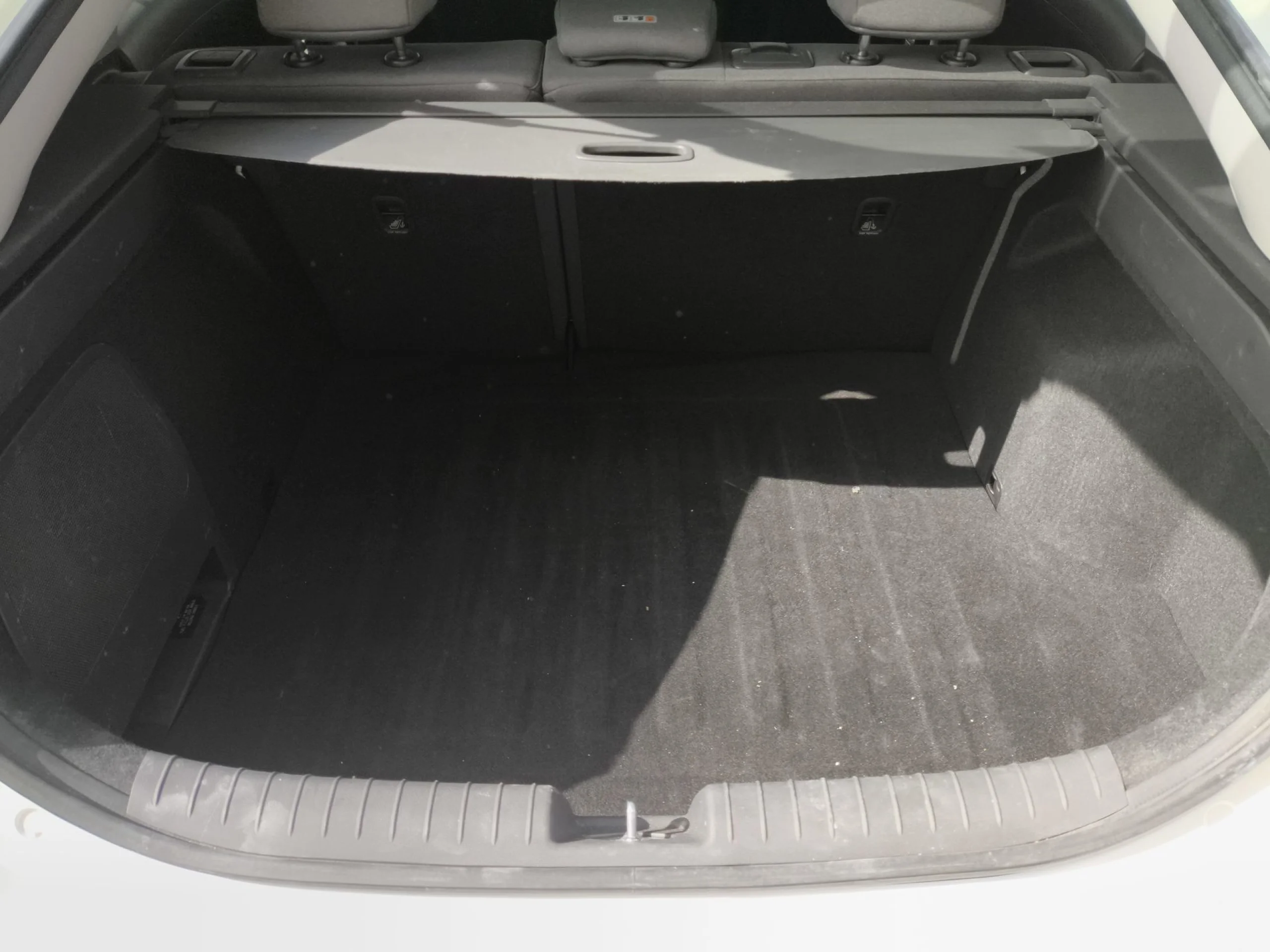 Hyundai IONIQ 1.6 GDI HEV Tecno DCT 104 kW (141 CV) - Foto 21