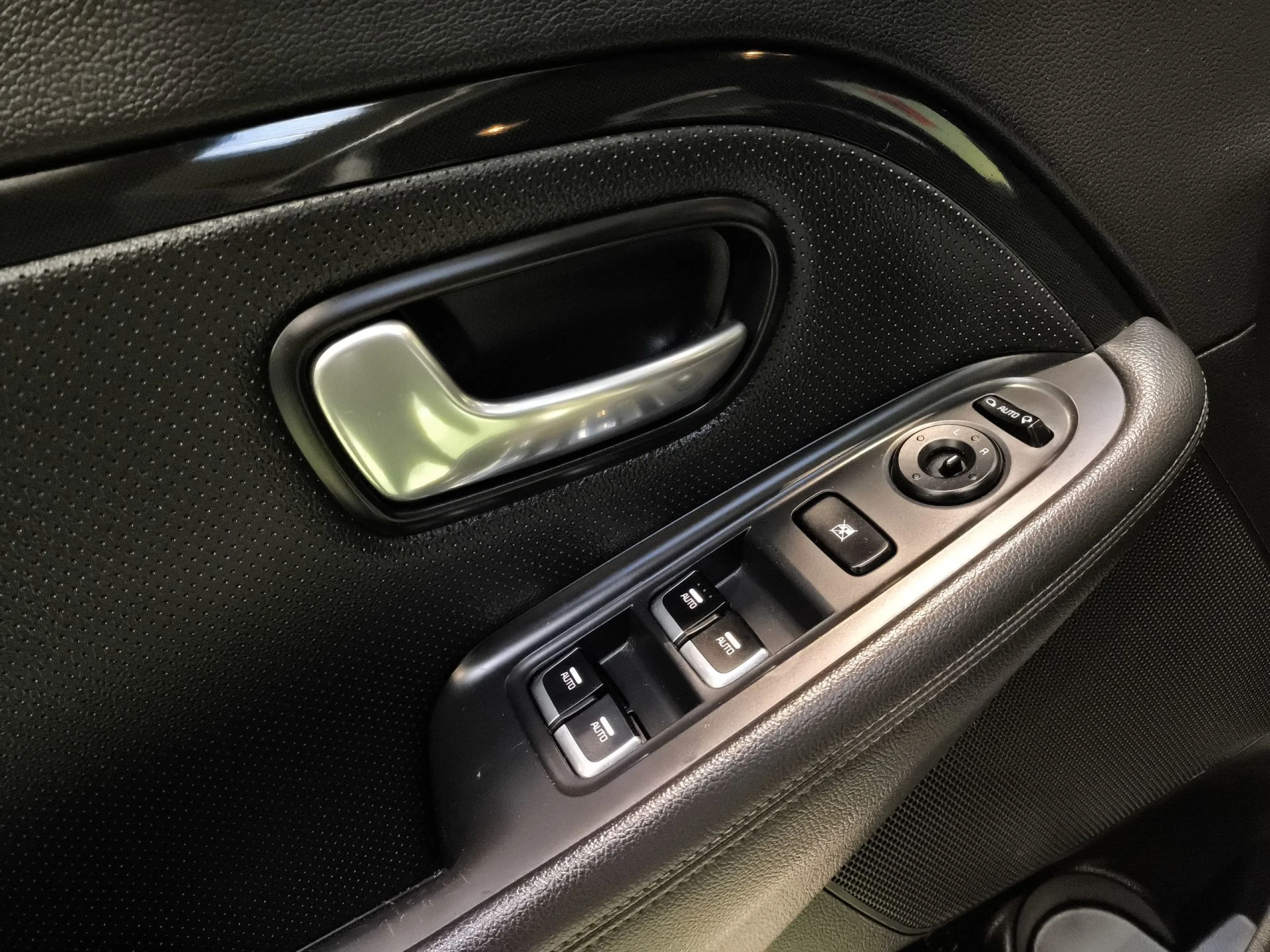 Kia Carens 1.6 GDi UEFA Euro 2016 Eco-Dynamics 99 kW (135 CV) - Foto 10