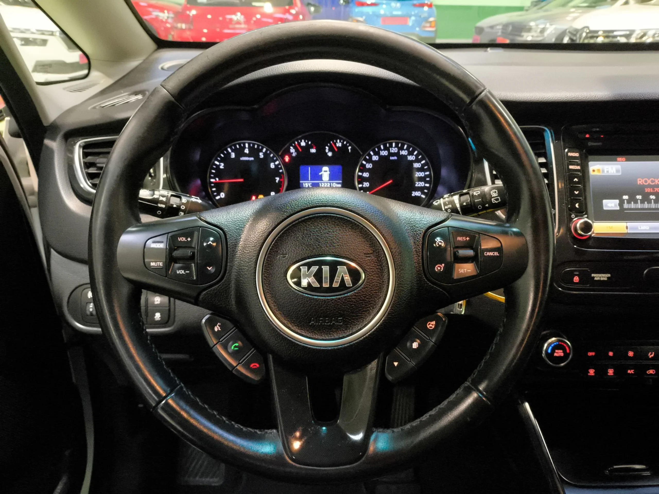 Kia Carens 1.6 GDi UEFA Euro 2016 Eco-Dynamics 99 kW (135 CV) - Foto 12