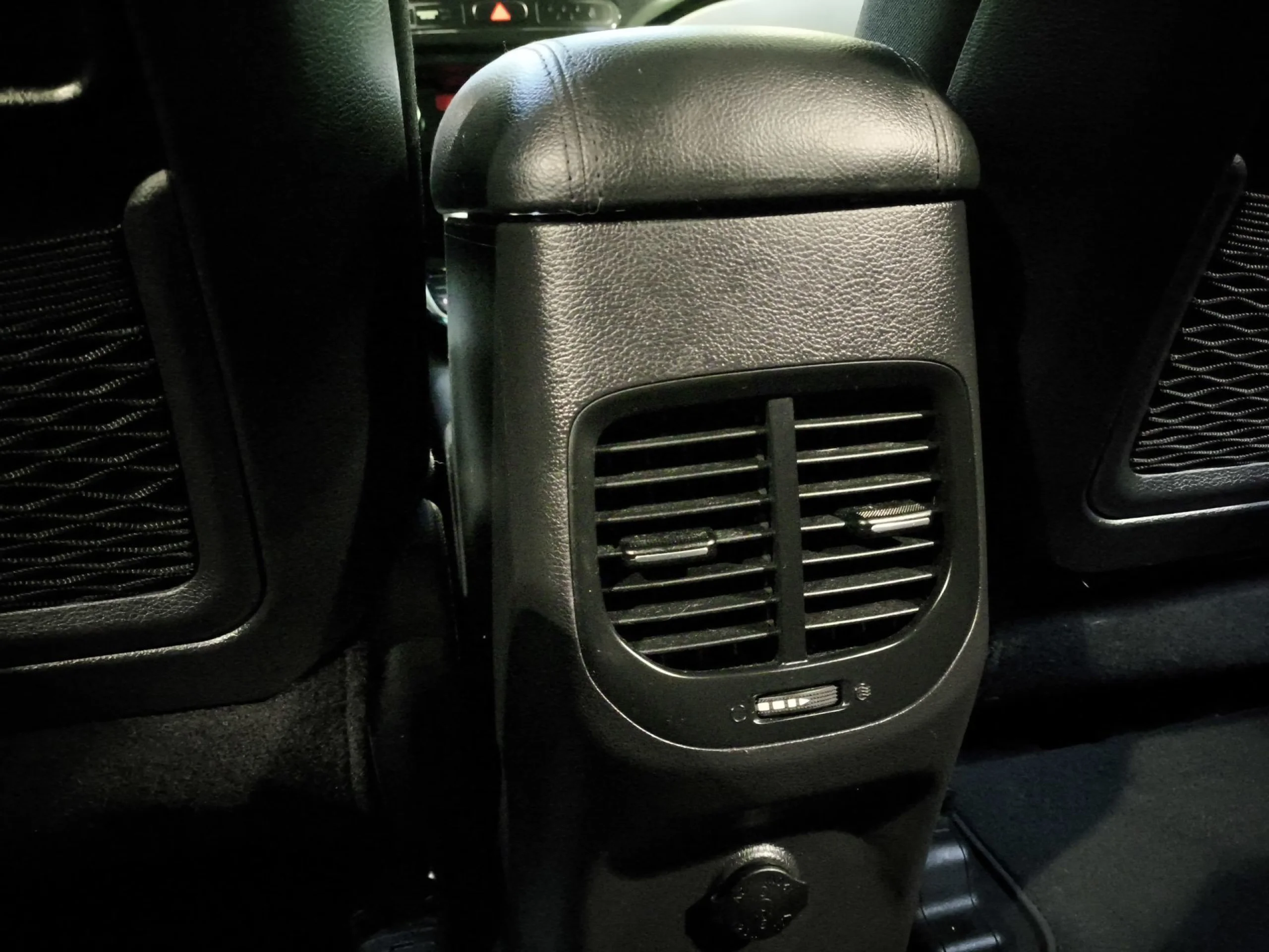 Kia Carens 1.6 GDi UEFA Euro 2016 Eco-Dynamics 99 kW (135 CV) - Foto 21