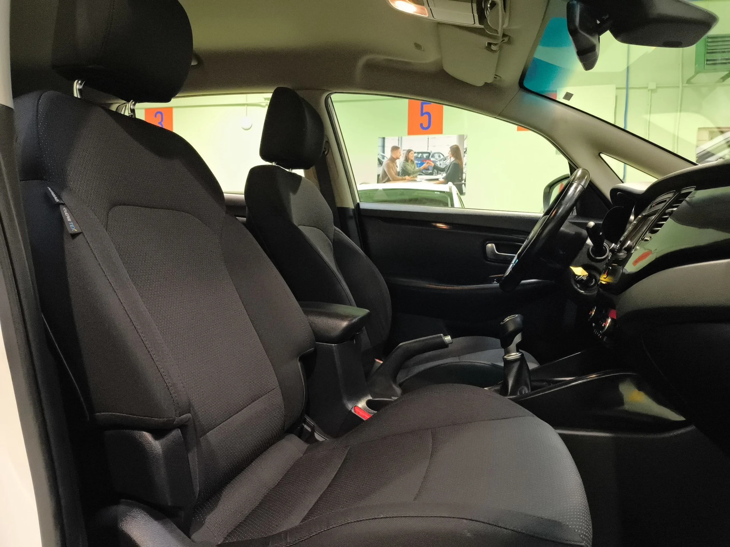 Kia Carens 1.6 GDi UEFA Euro 2016 Eco-Dynamics 99 kW (135 CV) - Foto 24