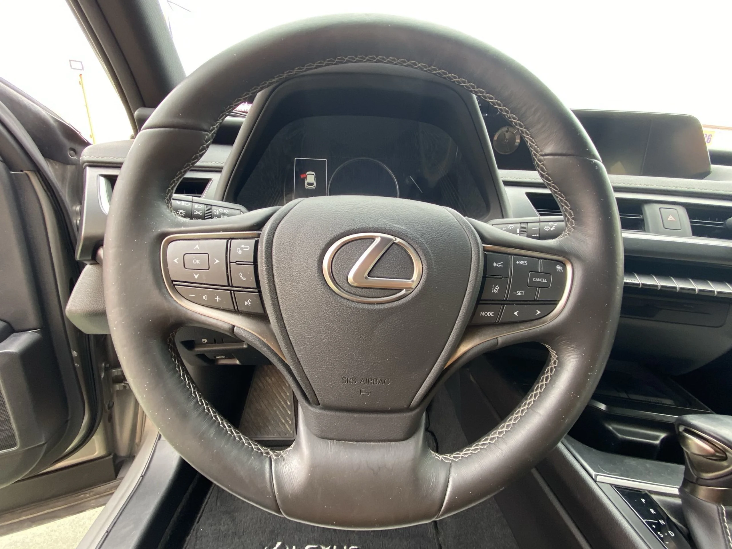 Lexus Ux 250h Business 2WD 135 kW (184 CV) - Foto 11
