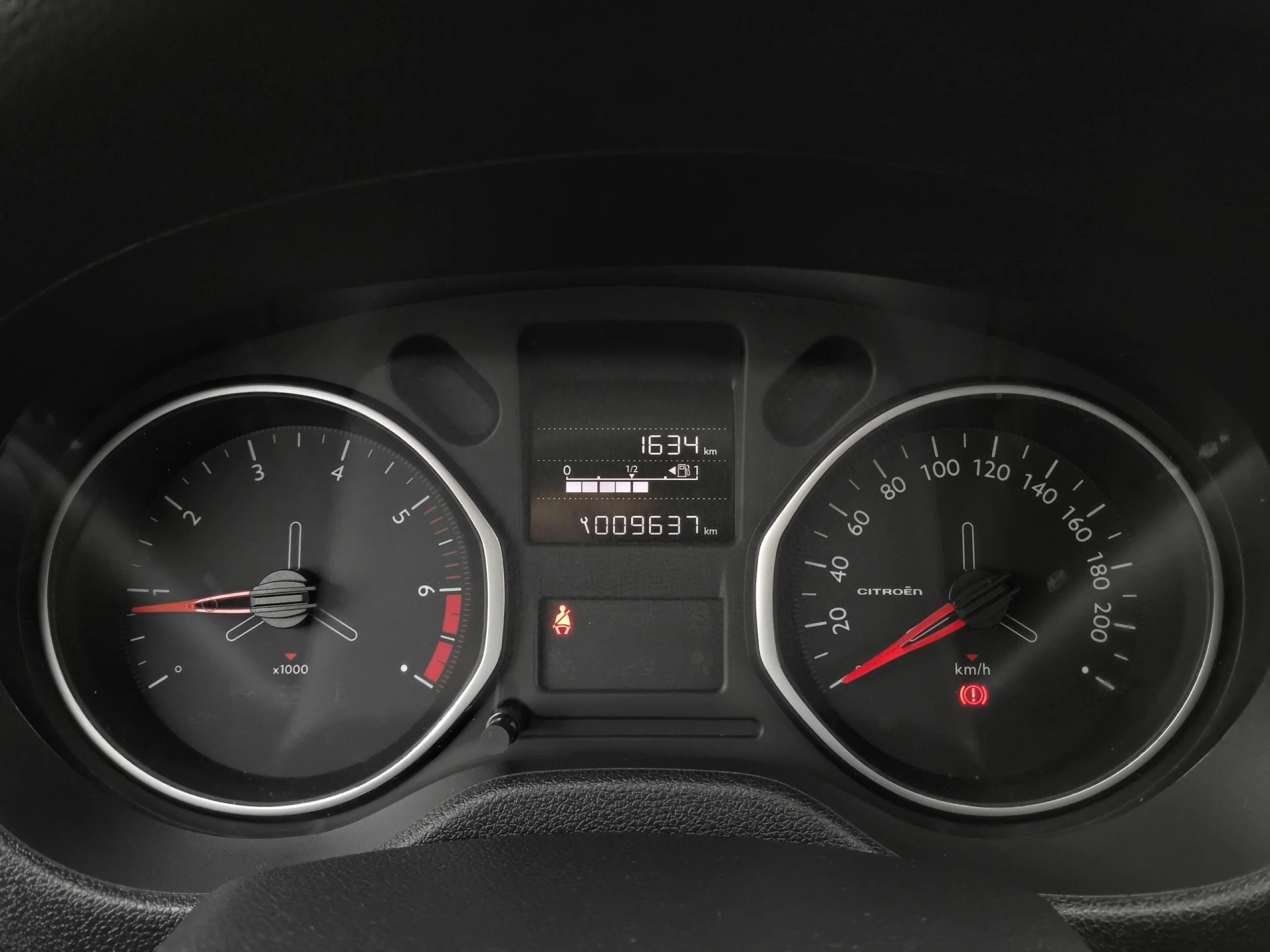 Citroen C-Elysee PureTech 82 Shine 60 kW (82 CV) - Foto 13