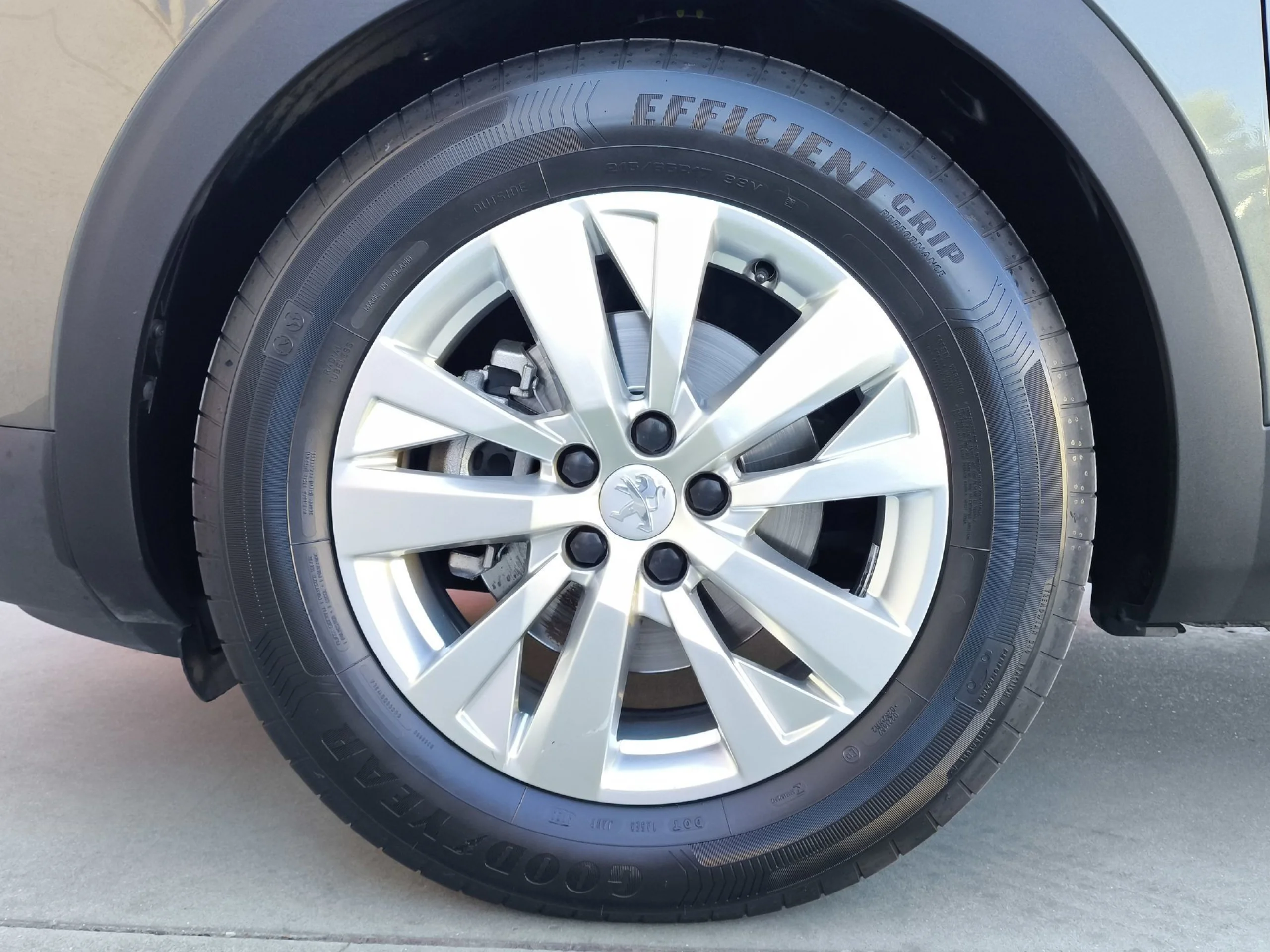 Peugeot 3008 PureTech 130 SANDS Active 96 kW (130 CV) - Foto 7