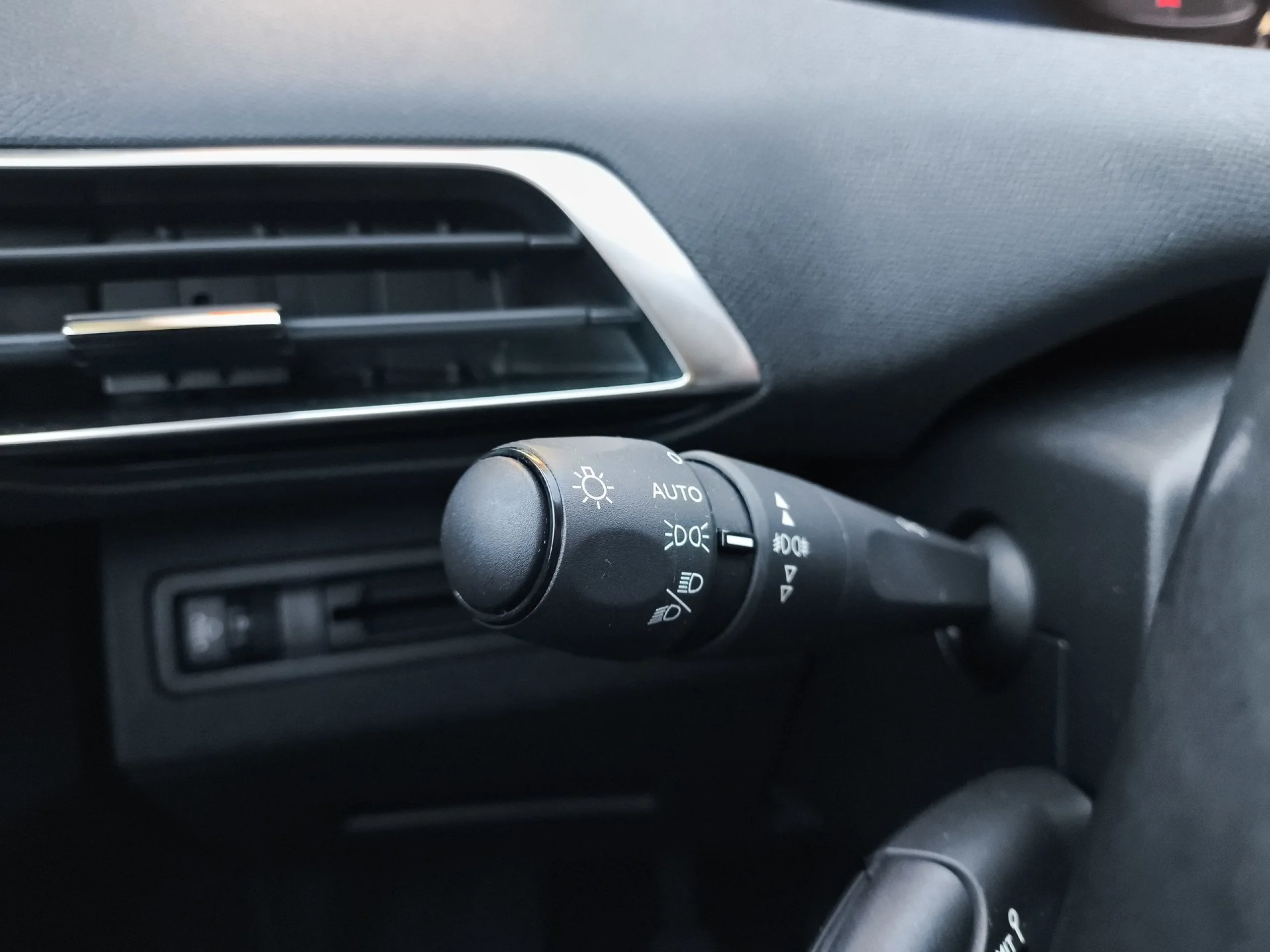 Peugeot 3008 PureTech 130 SANDS Active 96 kW (130 CV) - Foto 16