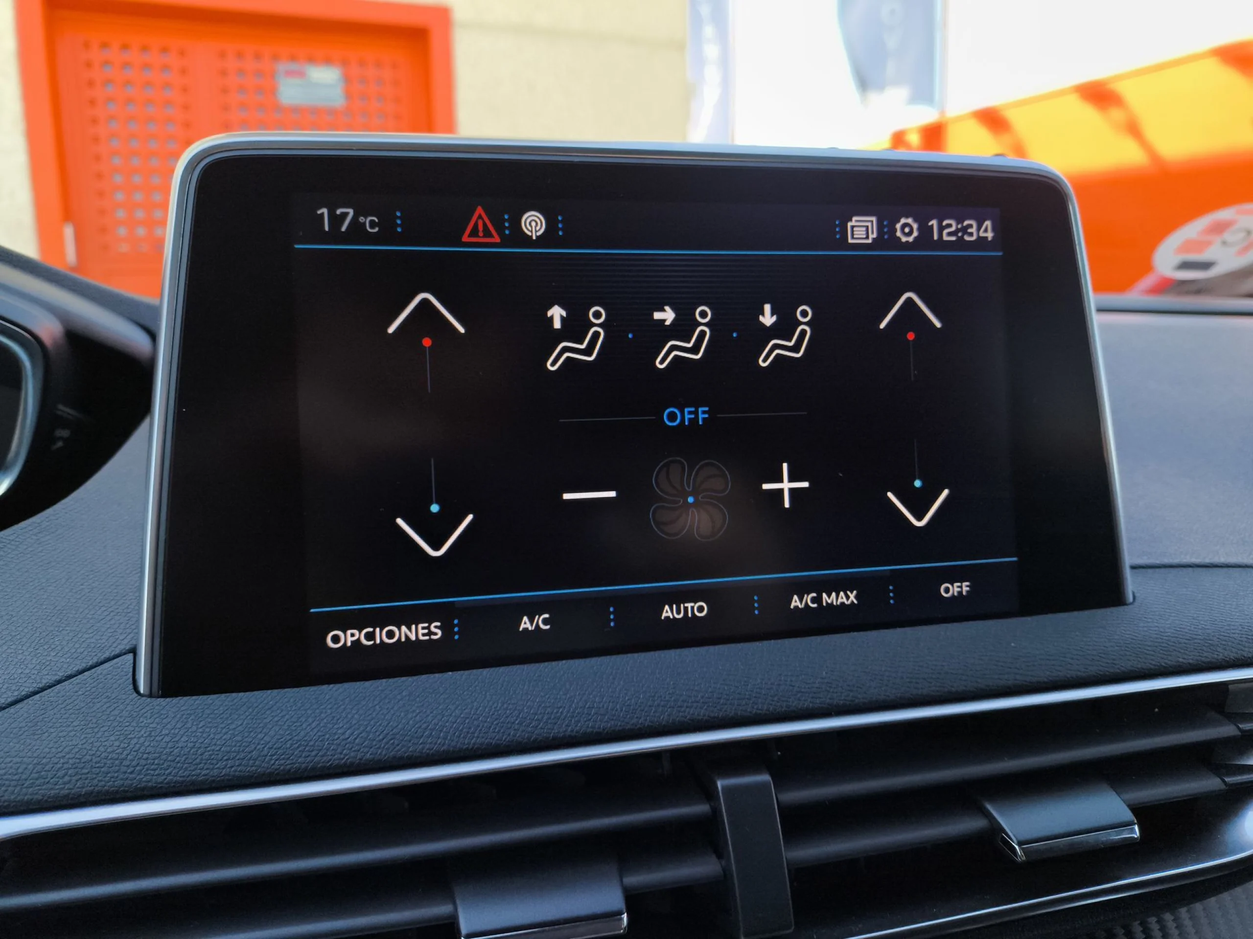 Peugeot 3008 PureTech 130 SANDS Active 96 kW (130 CV) - Foto 22