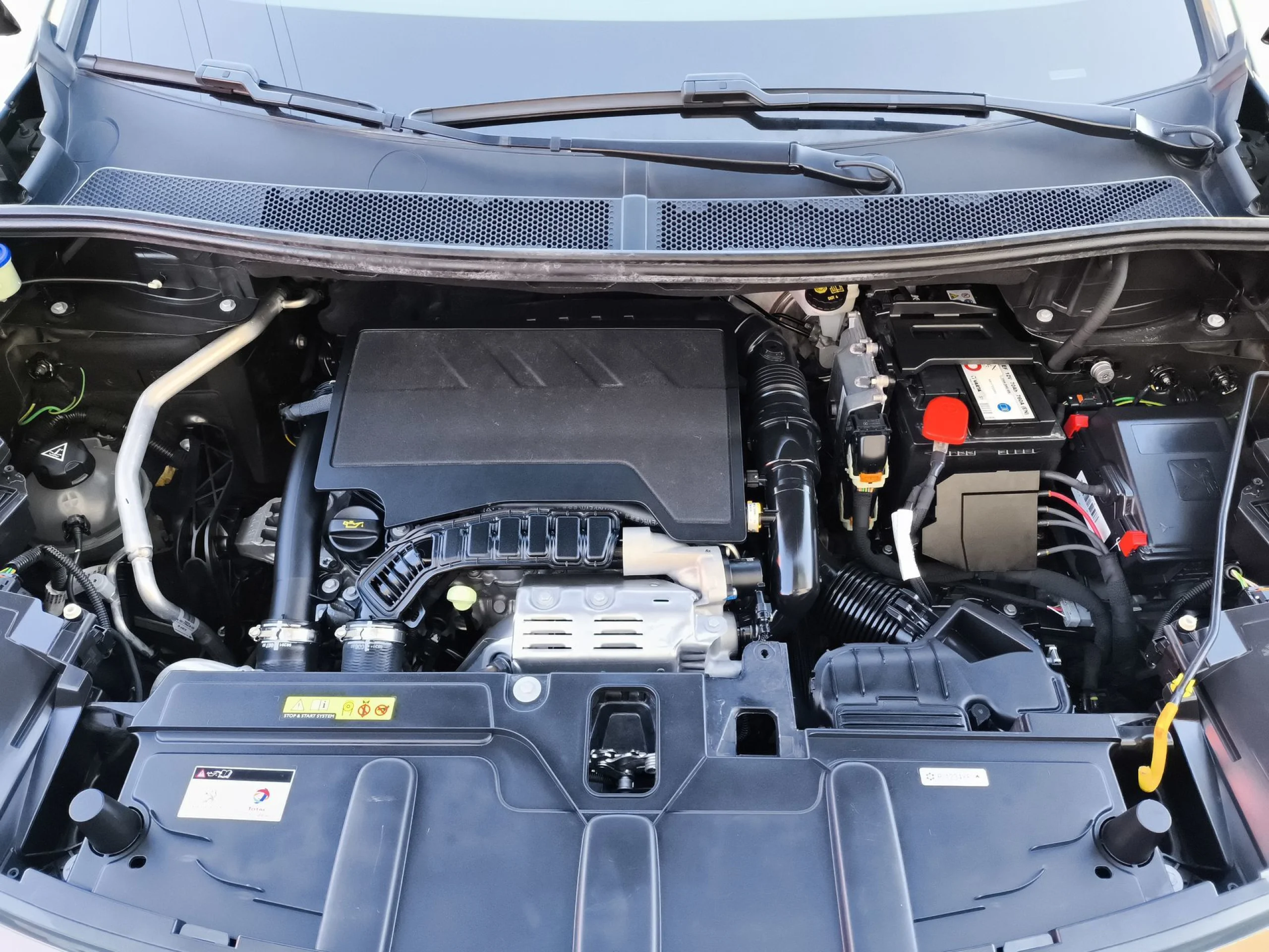 Peugeot 3008 PureTech 130 SANDS Active 96 kW (130 CV) - Foto 29