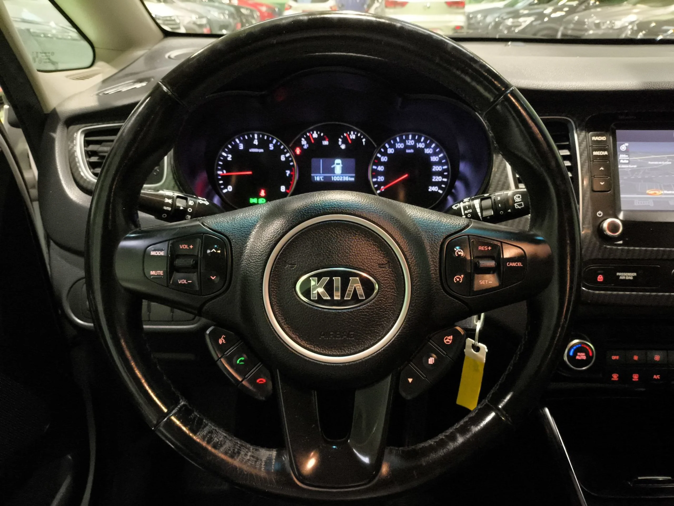 Kia Carens 1.6 GDi Drive 99 kW (135 CV) - Foto 12