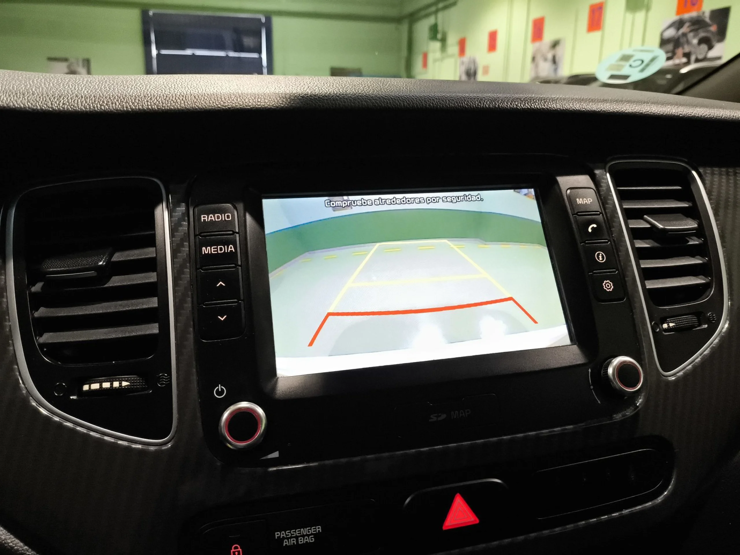 Kia Carens 1.6 GDi Drive 99 kW (135 CV) - Foto 17