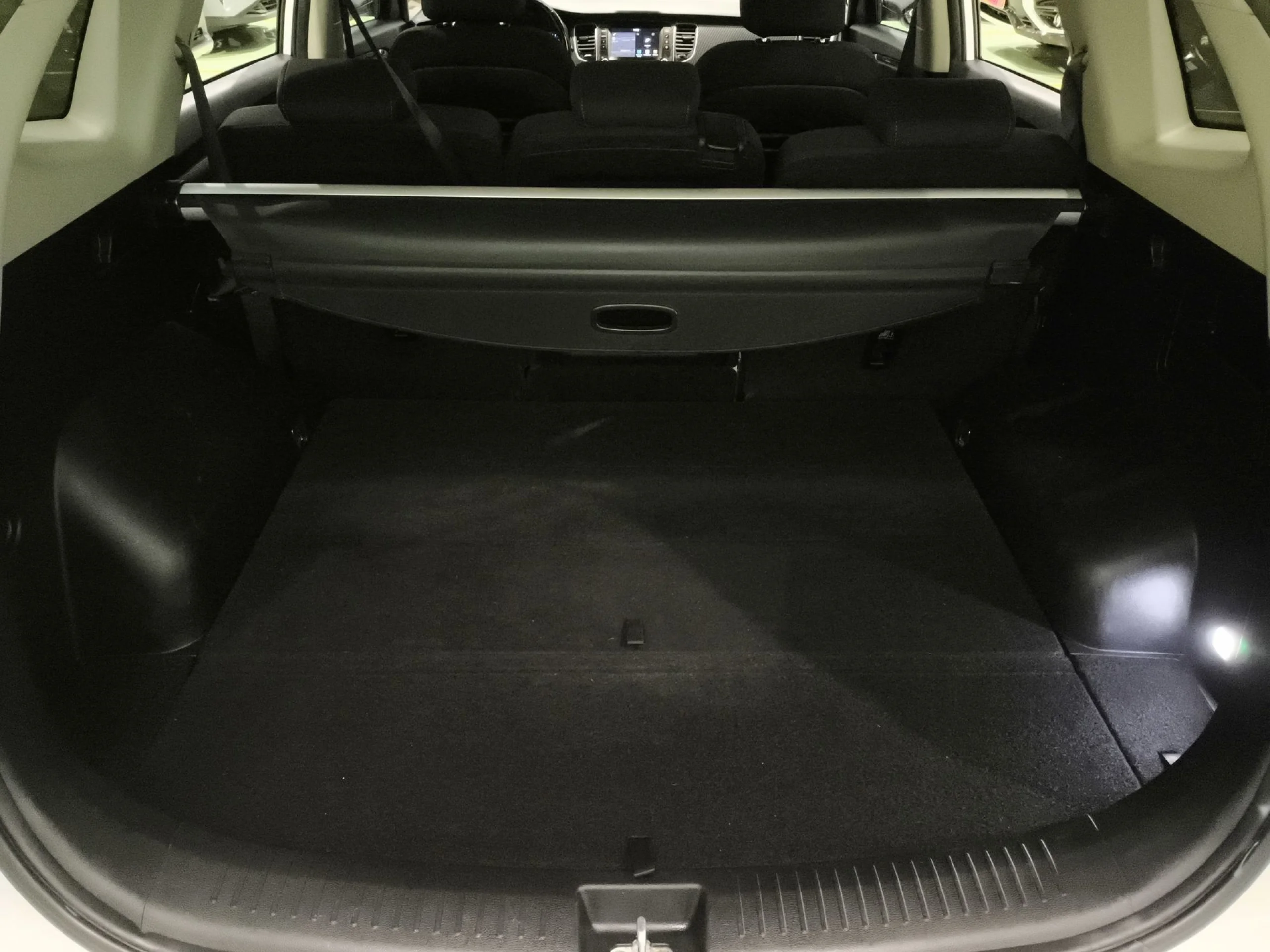 Kia Carens 1.6 GDi Drive 99 kW (135 CV) - Foto 23