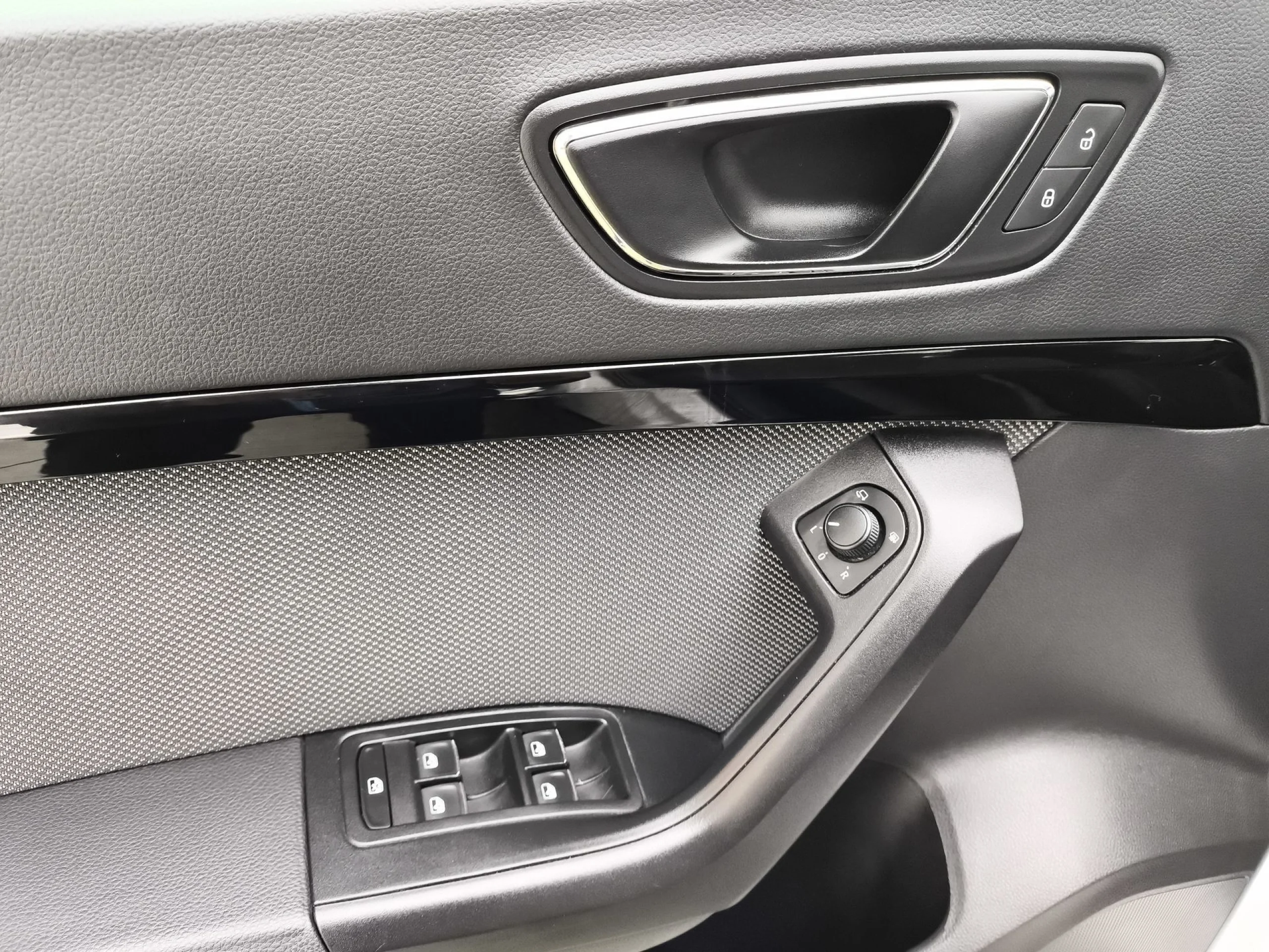 Seat Ateca 1.5 TSI SANDS Xcellence Edition 110 kW (150 CV) - Foto 10