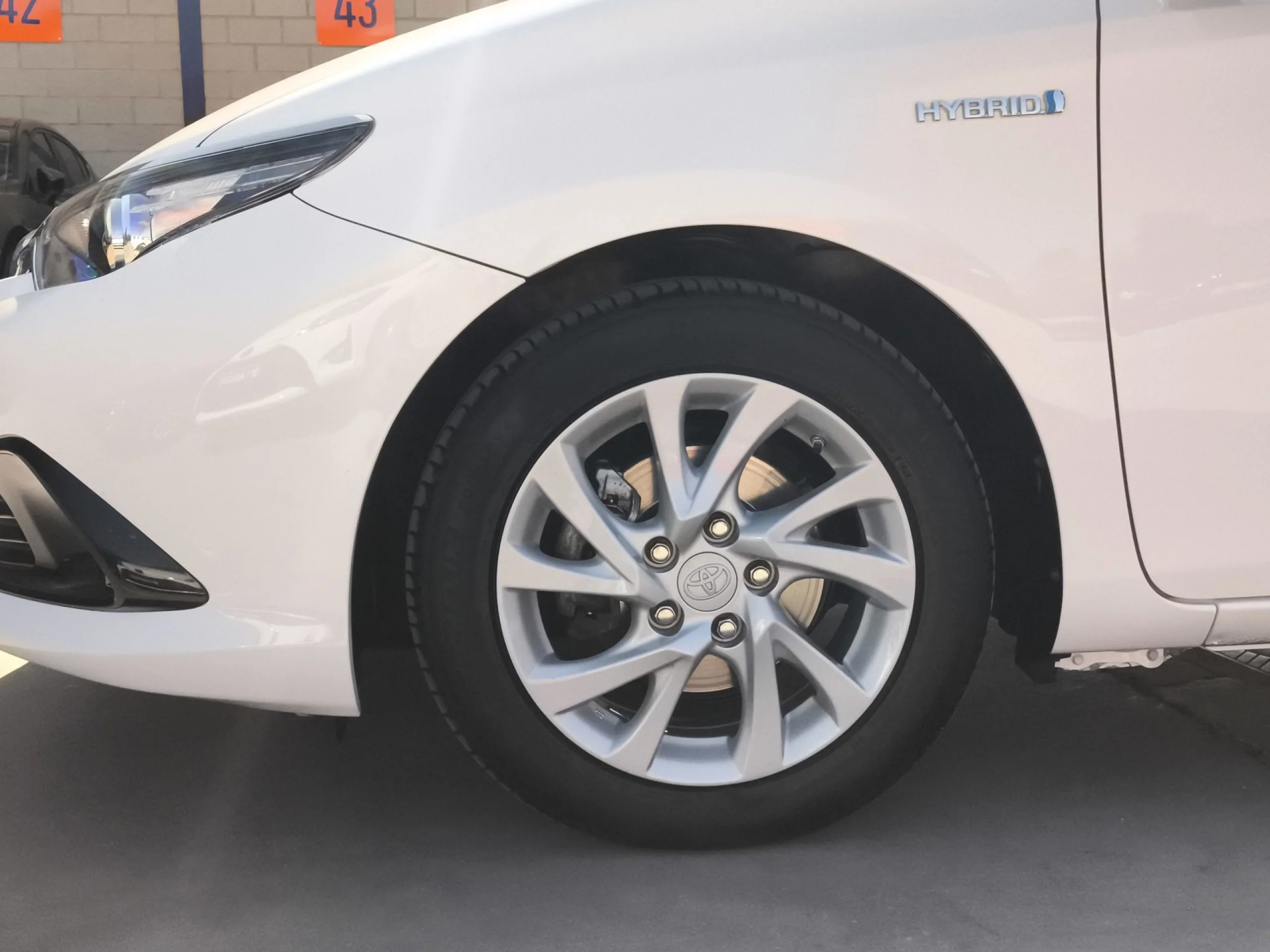 Toyota Auris 140H Hybrid Advance 100 kW (136 CV) - Foto 7